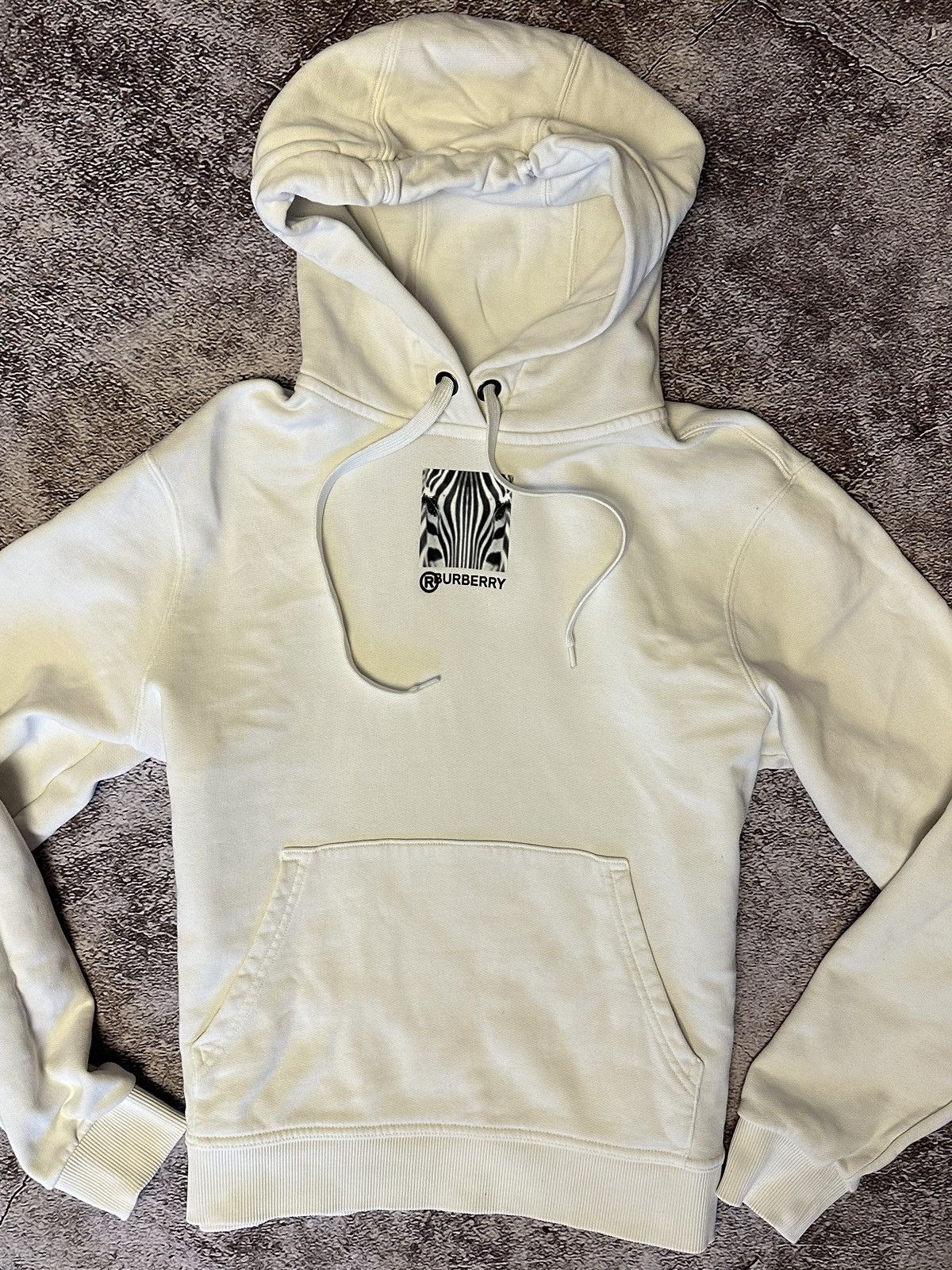 Burberry Burberry zebra logo hoodie sweatshirt rare Size US S / EU 44-46 / 1 - 3 Thumbnail