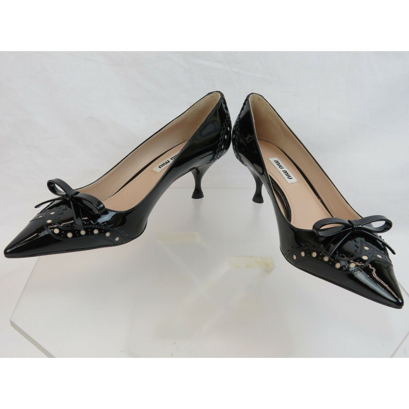 Miu Miu 5I877C BLACK LASER CUT PATENT LEATHER BOW KITTEN PUMPS 37 Size US 7 / IT 37 - 11 Thumbnail
