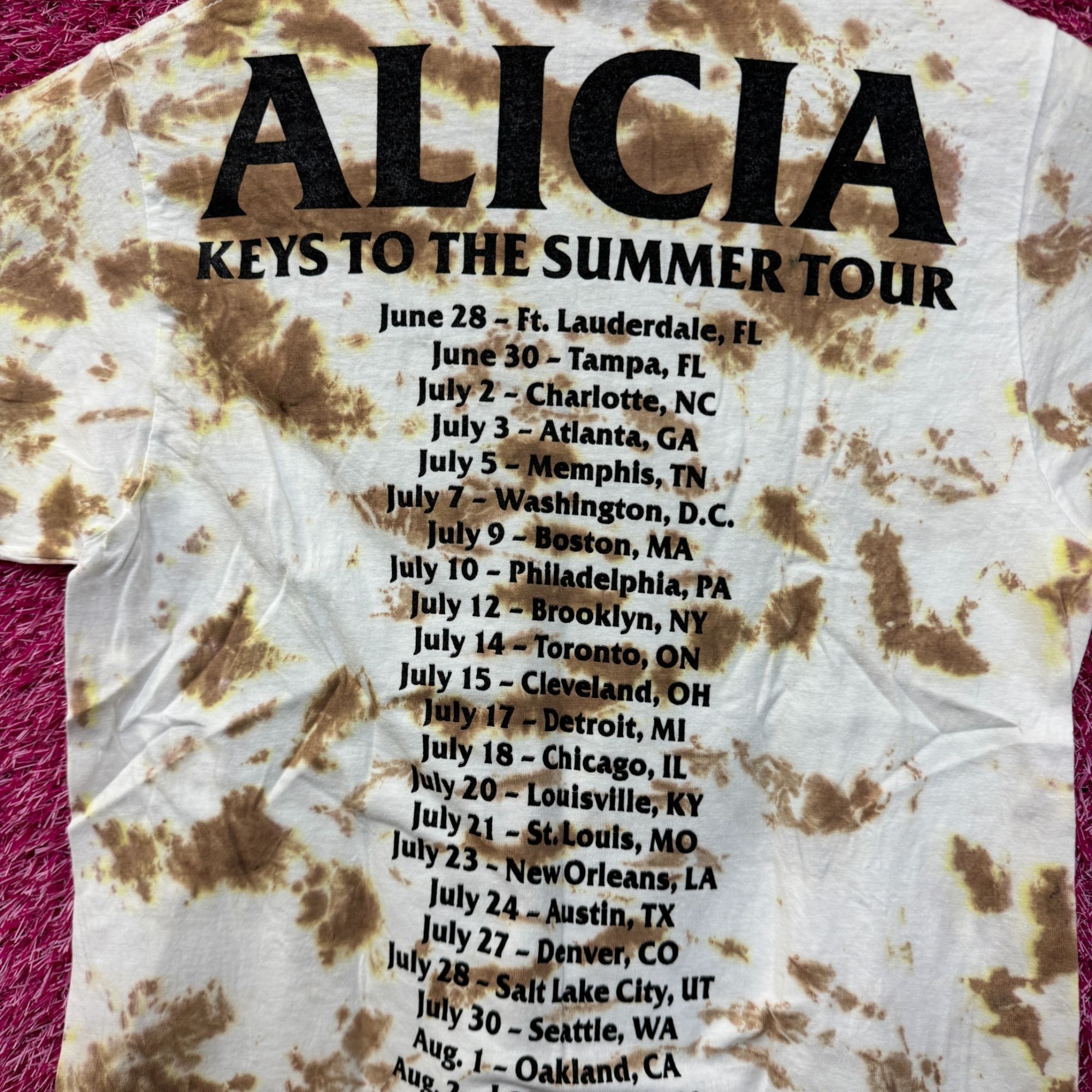 Band Tees Alicia Keys Tour Keys to the Summer Tie Dye Tshirt size smal Size US S / EU 44-46 / 1 - 4 Thumbnail