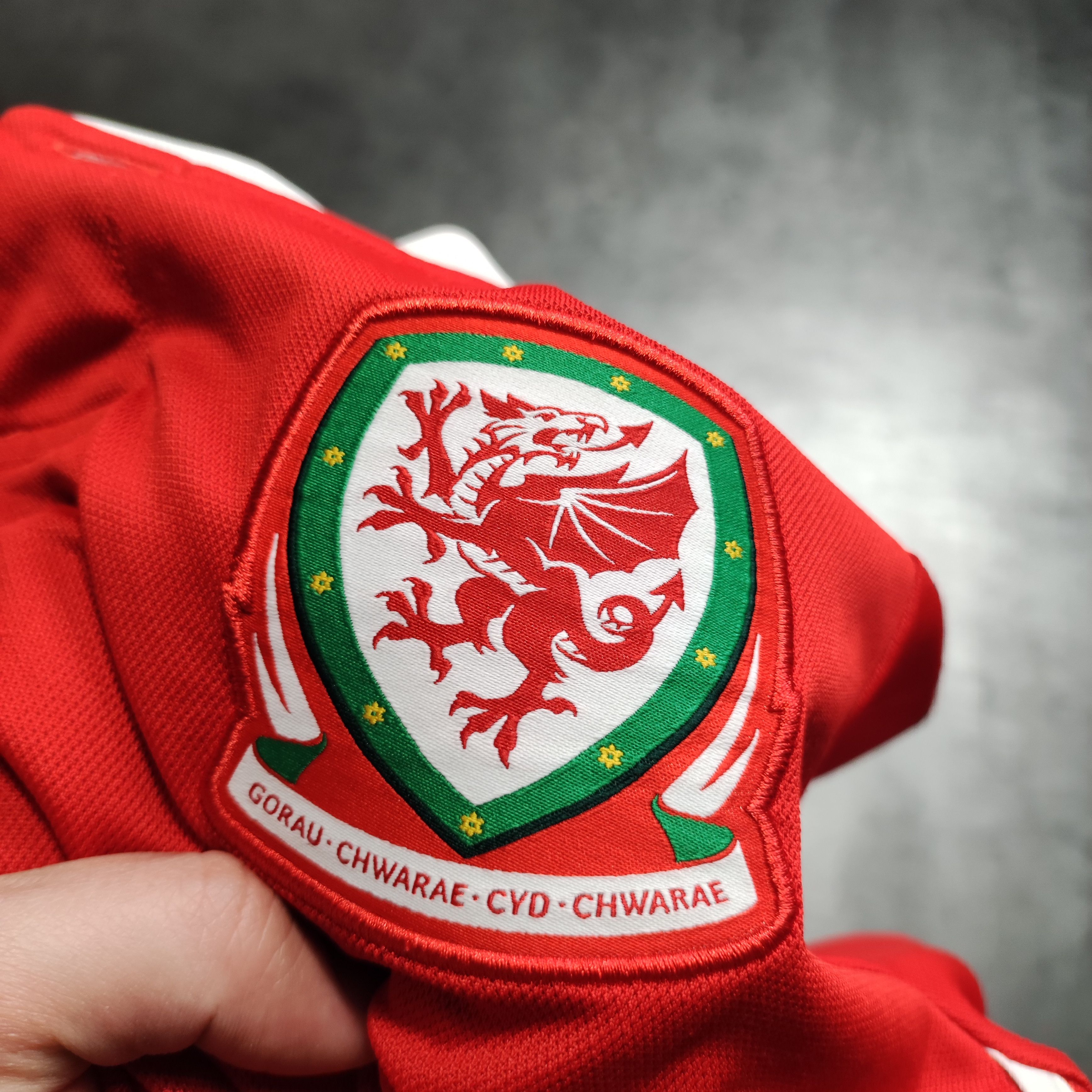 Adidas RARE Adidas x Wales National Team 2017 Football Jersey Size US S / EU 44-46 / 1 - 6 Thumbnail