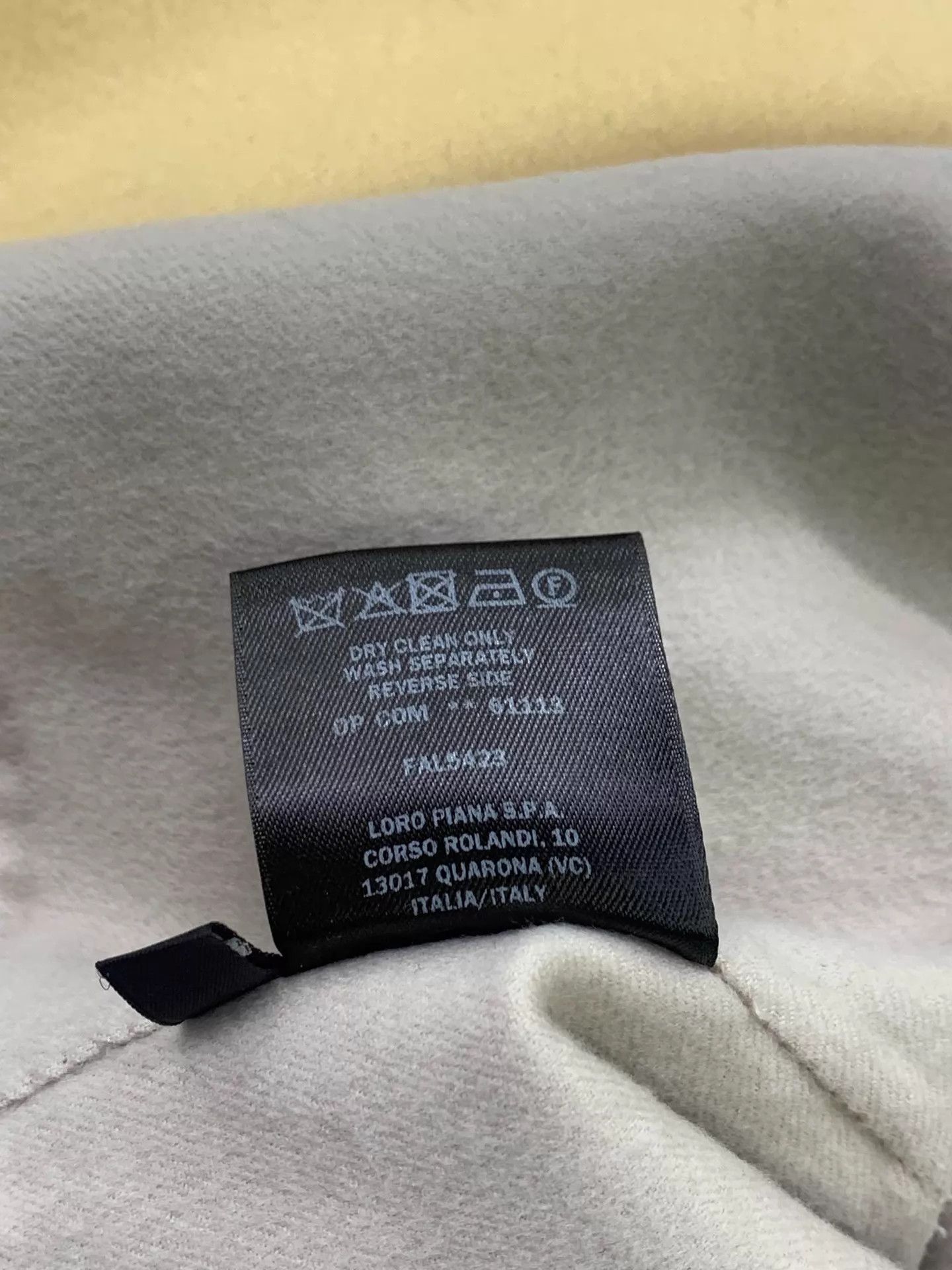 Loro Piana Loro Piana color blocked cashmere XS new Size XS / US 0-2 / IT 36-38 - 6 Thumbnail