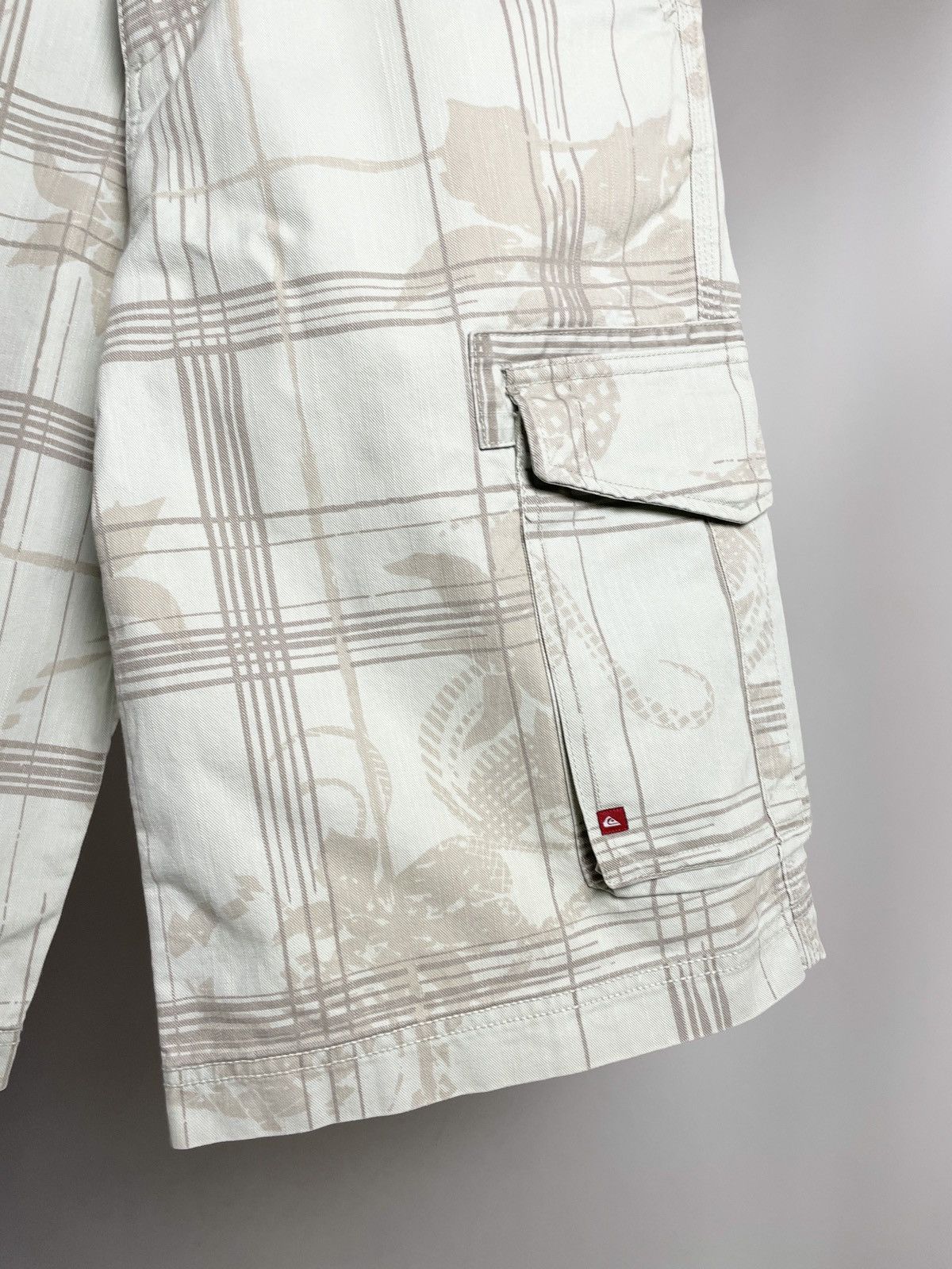 Other VINTAGE 👽 Quiksilver Flower Printed Cargo surfing Shorts Size US 30 / EU 46 - 5 Thumbnail