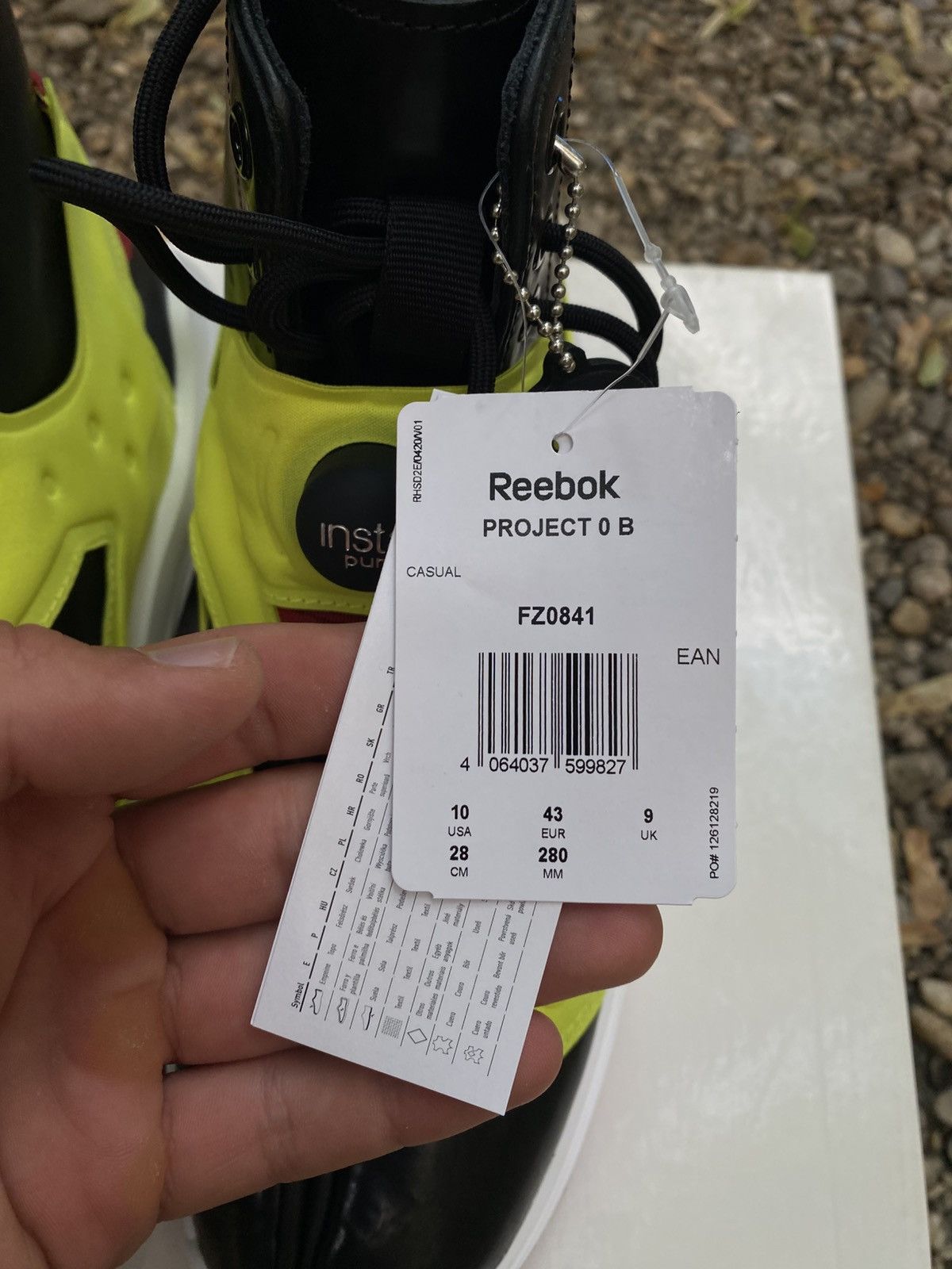 Maison Margiela Maison Margiela x Reebok Tabi Insta Pump Sneakers Size US 10 / EU 43 - 3 Thumbnail
