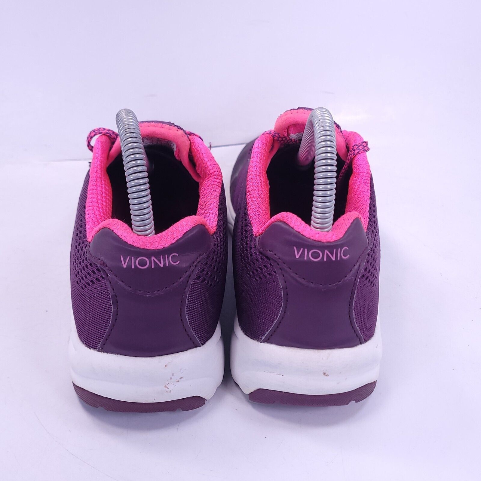 Vionic Vionic 335 Emerald Walking Shoe Womens Size 6 9030 Purple Size US 6 / IT 36 - 3 Thumbnail