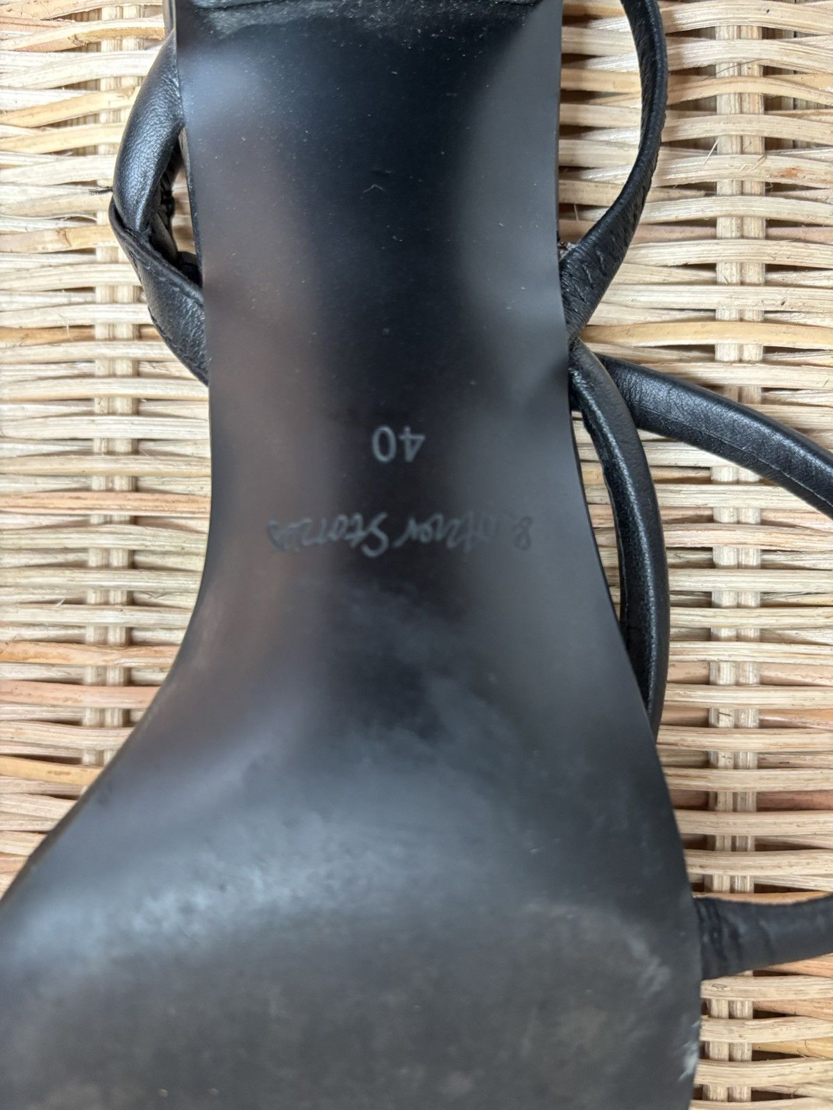 & Other Stories Strappy black leather sandals Size US 9 / IT 39 - 4 Thumbnail