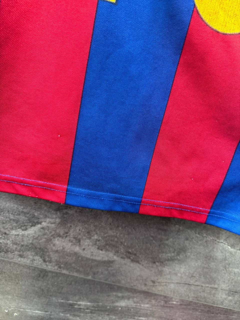 Vintage Vintage FC Barcelona #10 Rivaldo Soccer Jersey Shirt Size US L / EU 52-54 / 3 - 20 Thumbnail