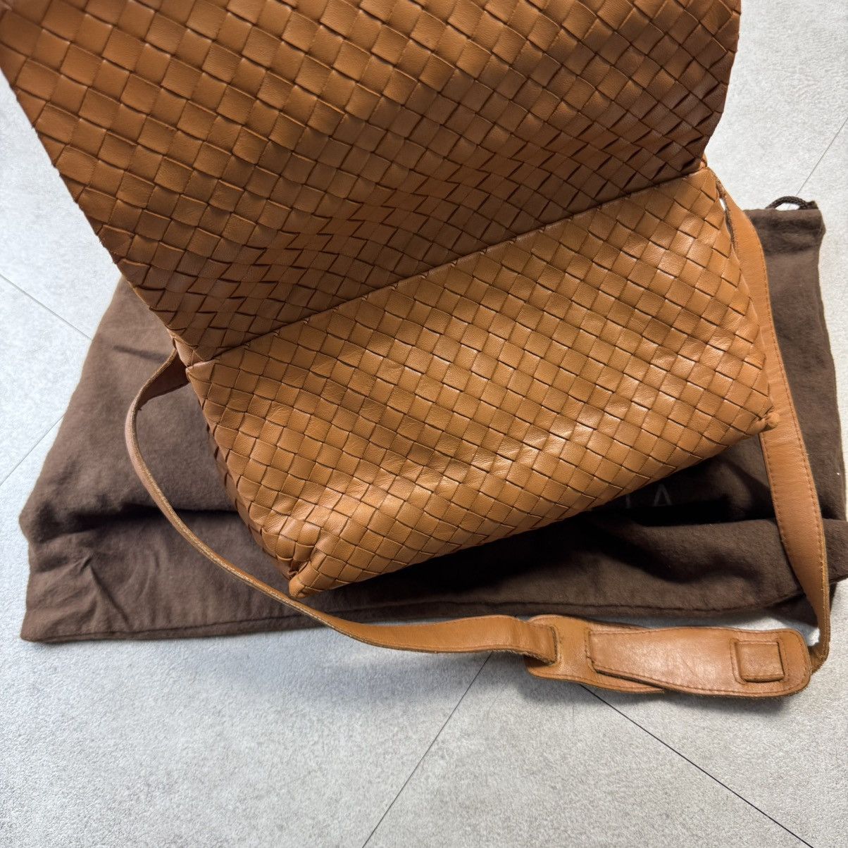 Bottega Veneta Bottega Veneta Intrecciato Brown Shoulder Bag Size ONE SIZE - 4 Thumbnail