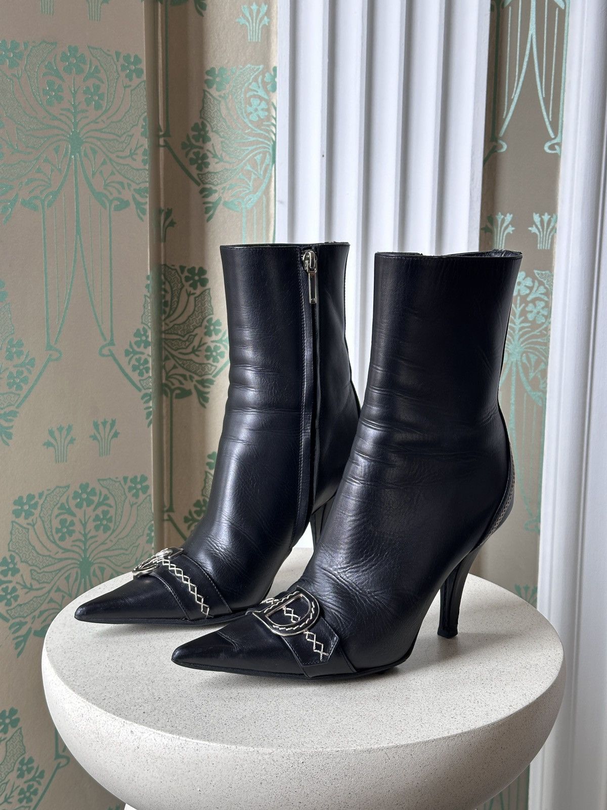 Dior DIOR CD Logo Black Leather Pointed Toe Ankle Boots Size US 5.5 / IT 35.5 - 1 Thumbnail
