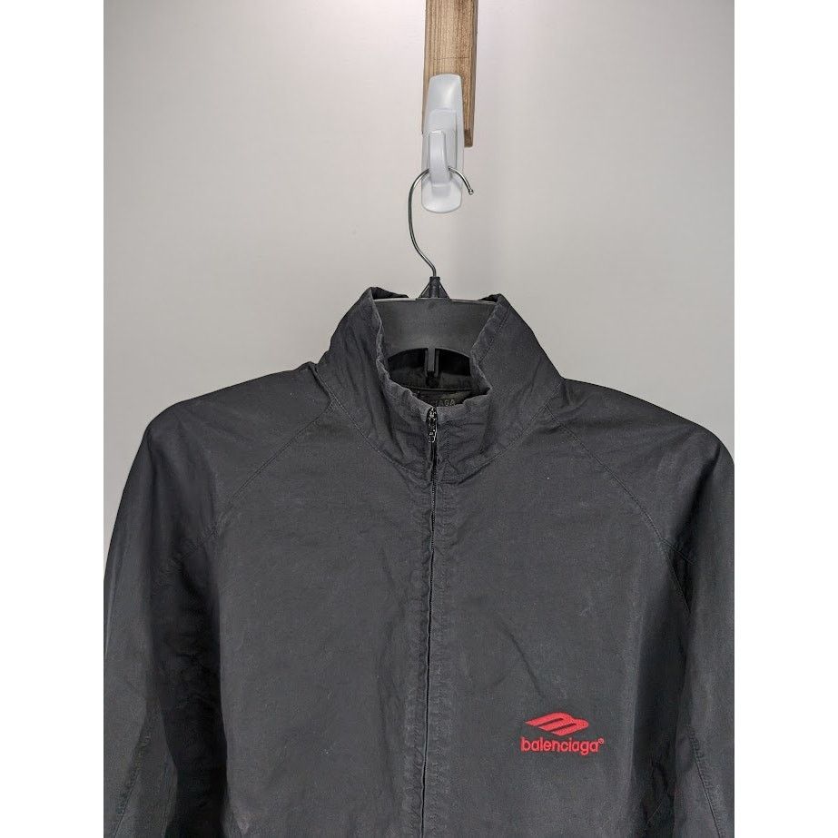 Balenciaga o1rshd1 Track Jacket in Black Size US S / EU 44-46 / 1 - 3 Thumbnail