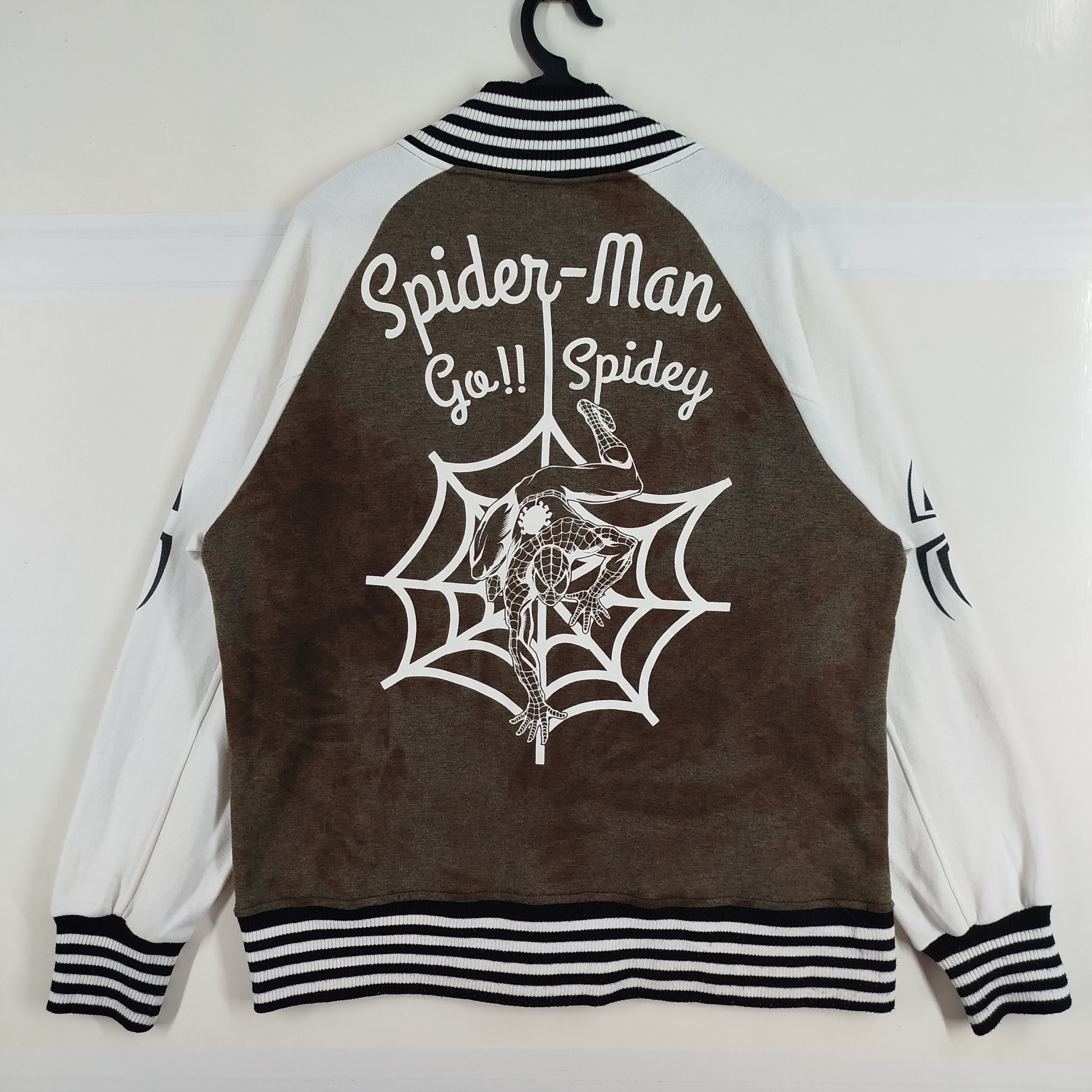 Universal Studios Vintage Spiderman Varsity Universal Studio Japan Backhit Size US L / EU 52-54 / 3 - 2 Thumbnail
