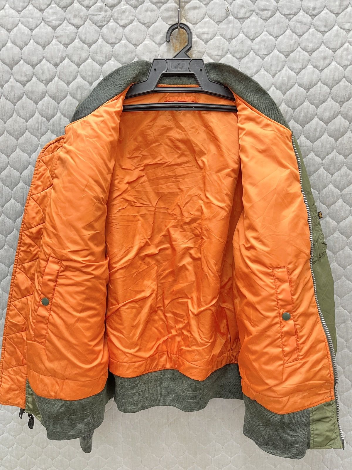 Alpha Industries 🔥🔥🔥STEALS ALPHA INDUSTRIES MILITARY MA1 FLIGHT JACKET Size US XL / EU 56 / 4 - 7 Thumbnail