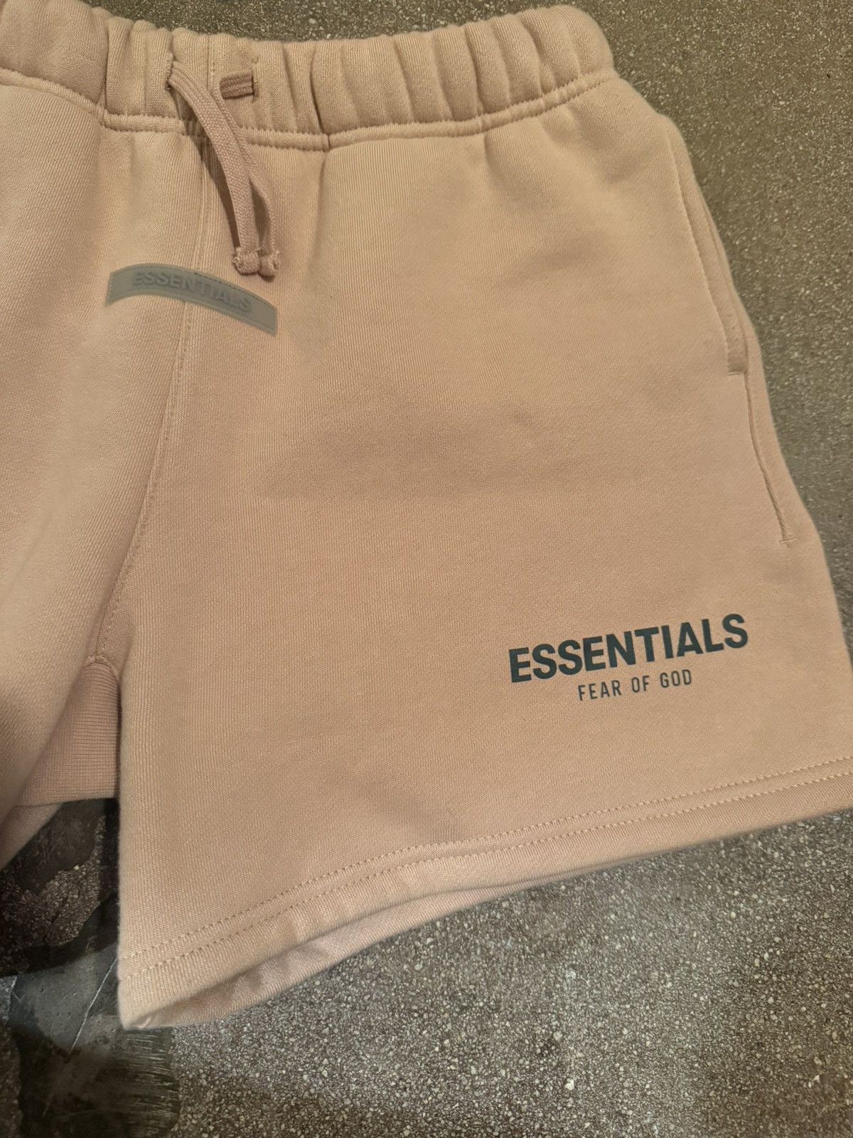 Fear of God Essentials Fear of God Shorts Size 32" / US 10 / IT 46 - 3 Thumbnail