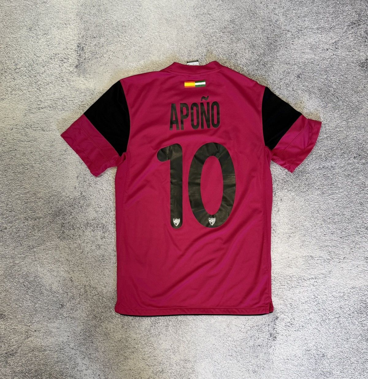 Nike Nike Malaga 2011 2012 Away Jersey Apono 10 Pink UNESCO LFP S Size US S / EU 44-46 / 1 - 3 Thumbnail