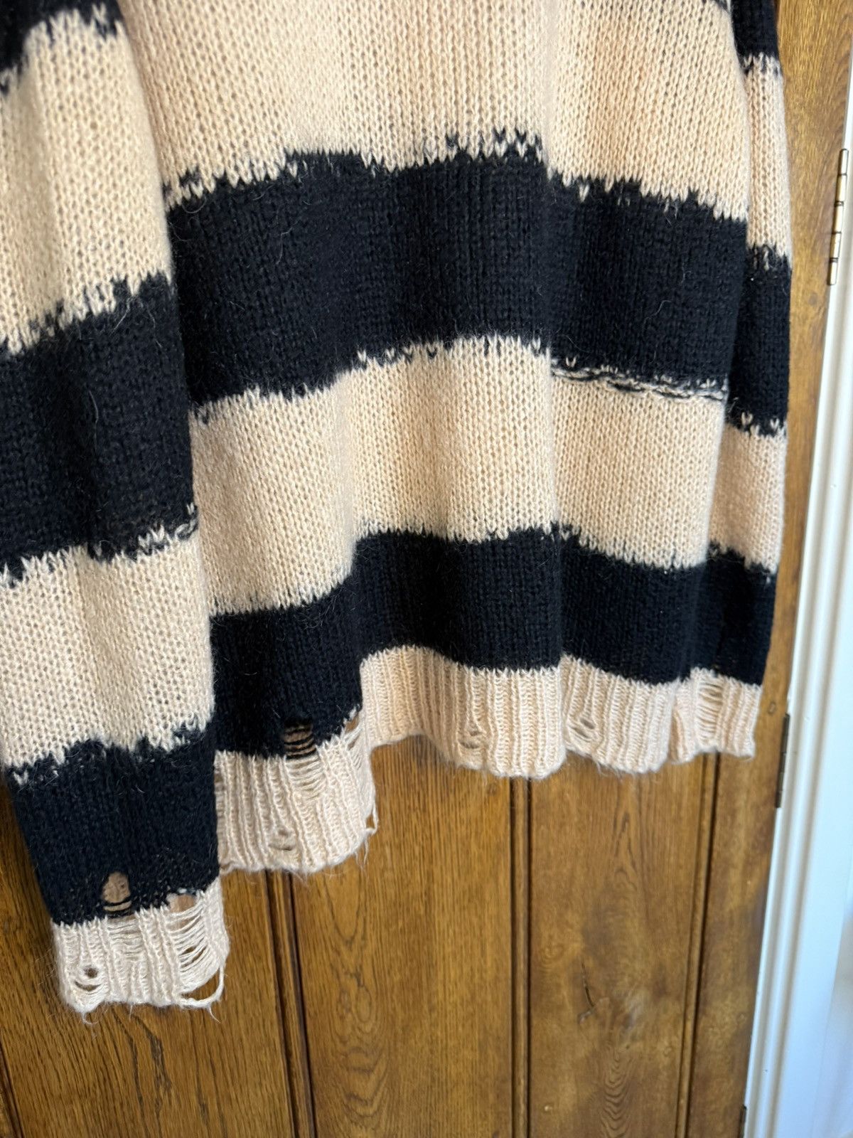 Acne Studios Acne Studios mohair knit sweater distressed grail Size US L / EU 52-54 / 3 - 19 Thumbnail