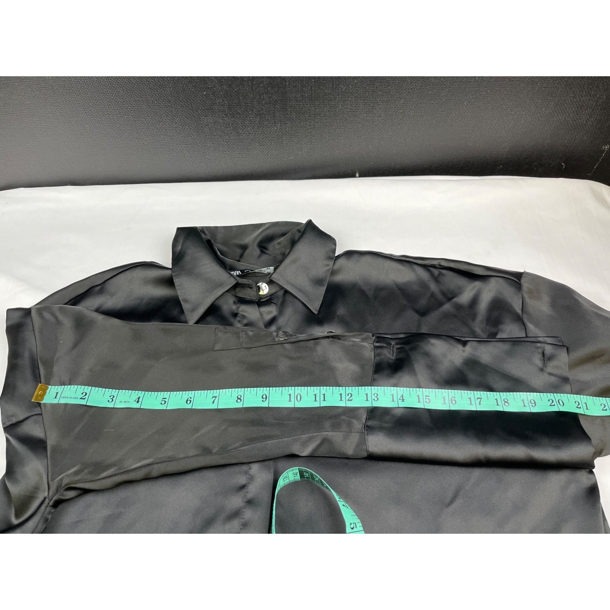 Zara Zara Women's Black Oversized Shirt/Hidden Button Up Sz M SKU Size M / US 6-8 / IT 42-44 - 8 Thumbnail