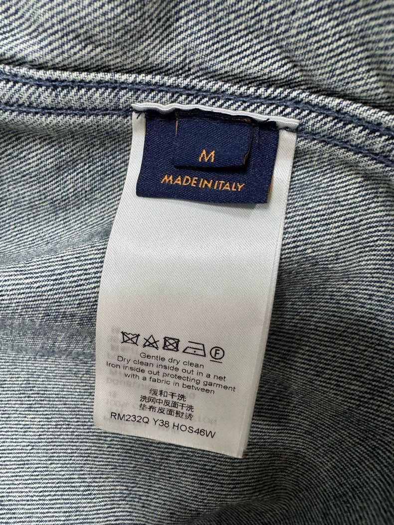 Louis Vuitton Louis Vuitton Washed blue embossed presbyopic logo denim s Size US M / EU 48-50 / 2 - 3 Thumbnail