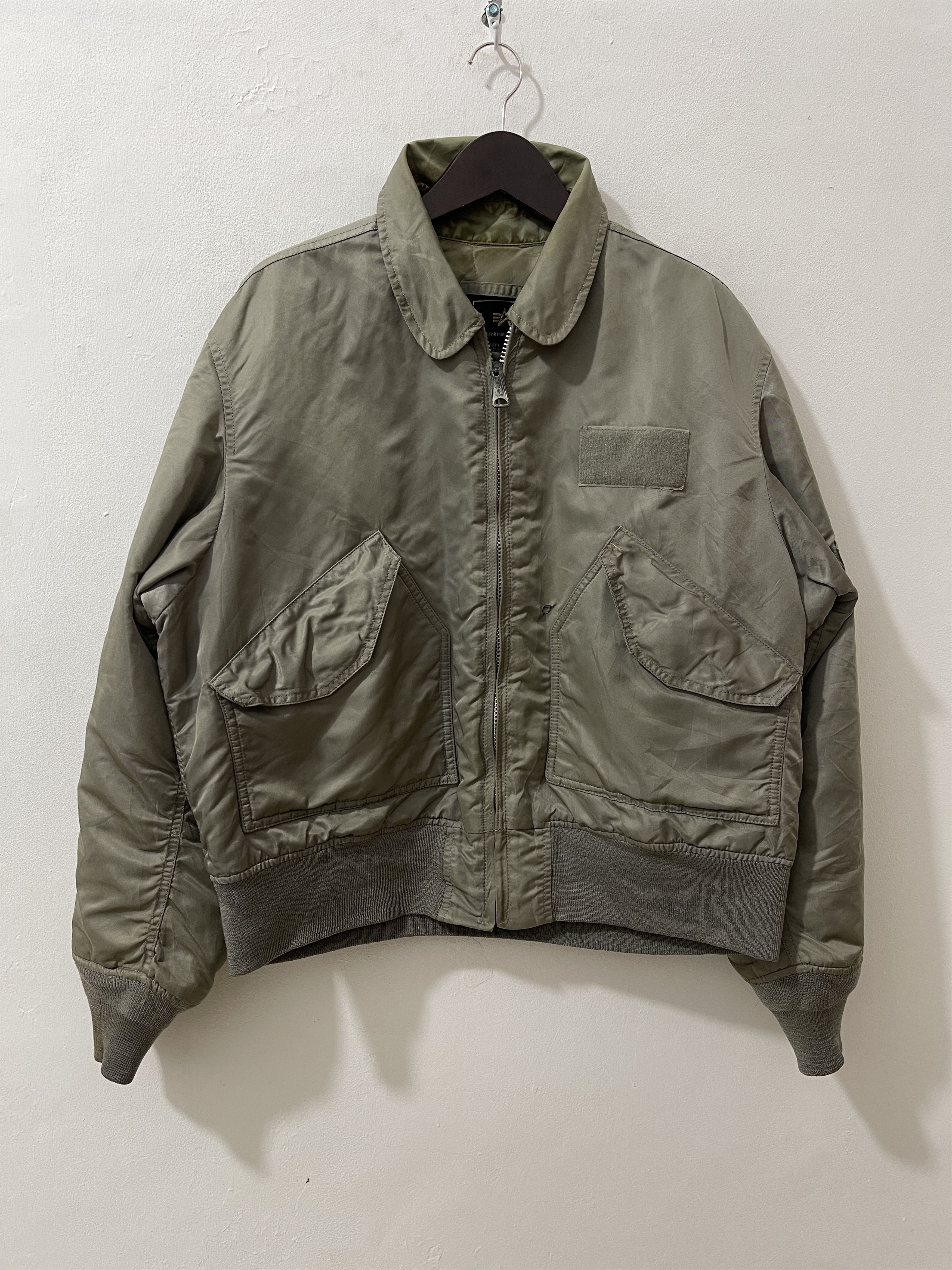 Alpha Industries Vintage Thrashed Alpha Industries USN Bomber Military Jacket Size US L / EU 52-54 / 3 - 1 Thumbnail