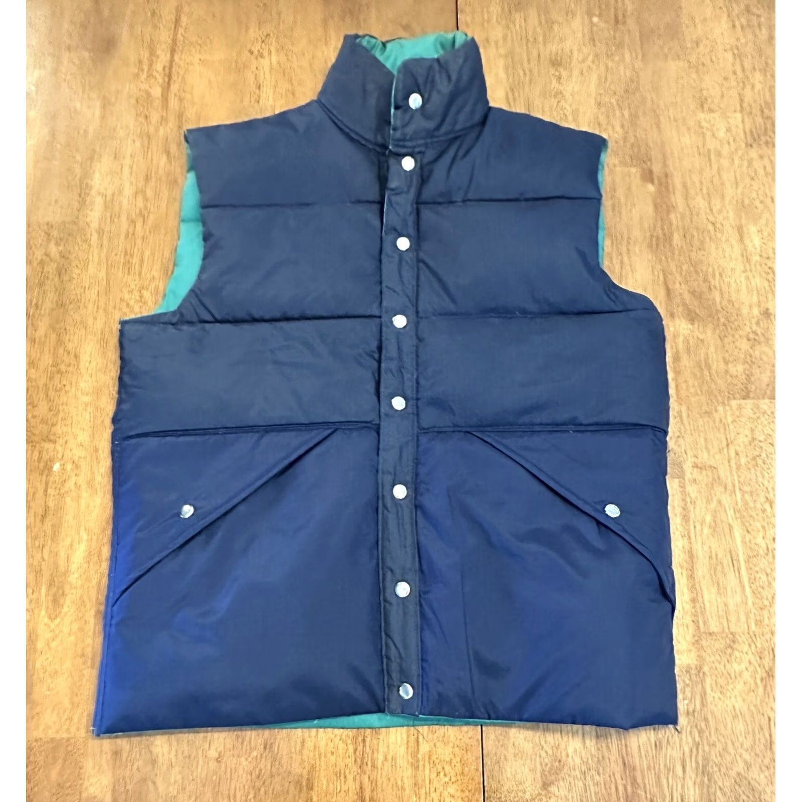 Vintage VINTAGE Down Filled Puffer Vest Reversible Green Blue Small 80s Men Size US S / EU 44-46 / 1 - 3 Thumbnail