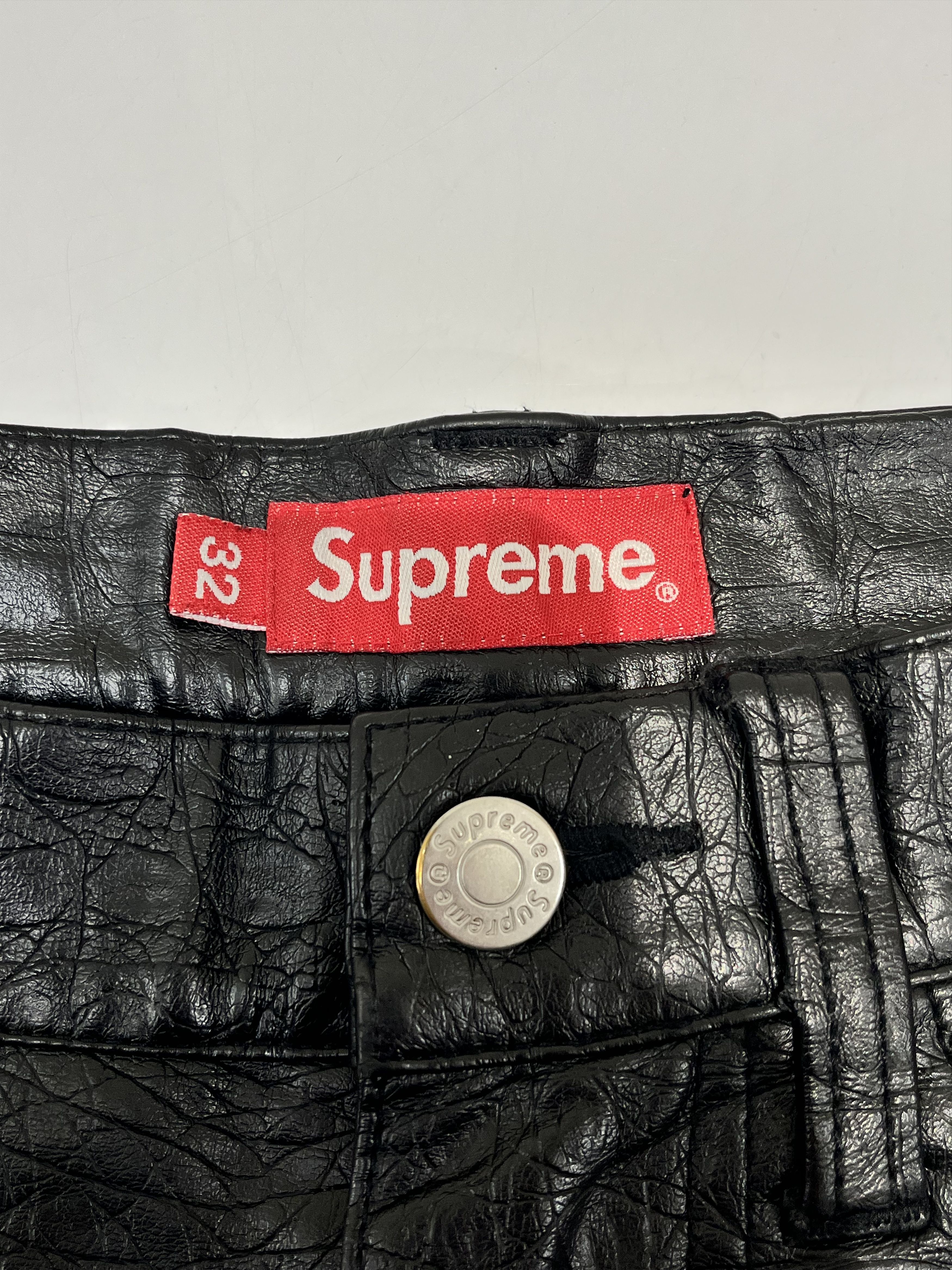 Supreme Supreme Faux Croc Painter Pants Black Size US 32 / EU 48 - 5 Thumbnail