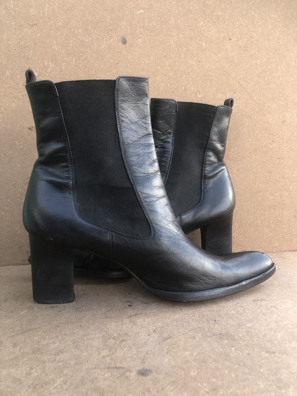 Miu Miu MIU MIU Black Calfskin Leather Women’s Boots Size 37.7 Size US 7.5 / IT 37.5 - 5 Thumbnail