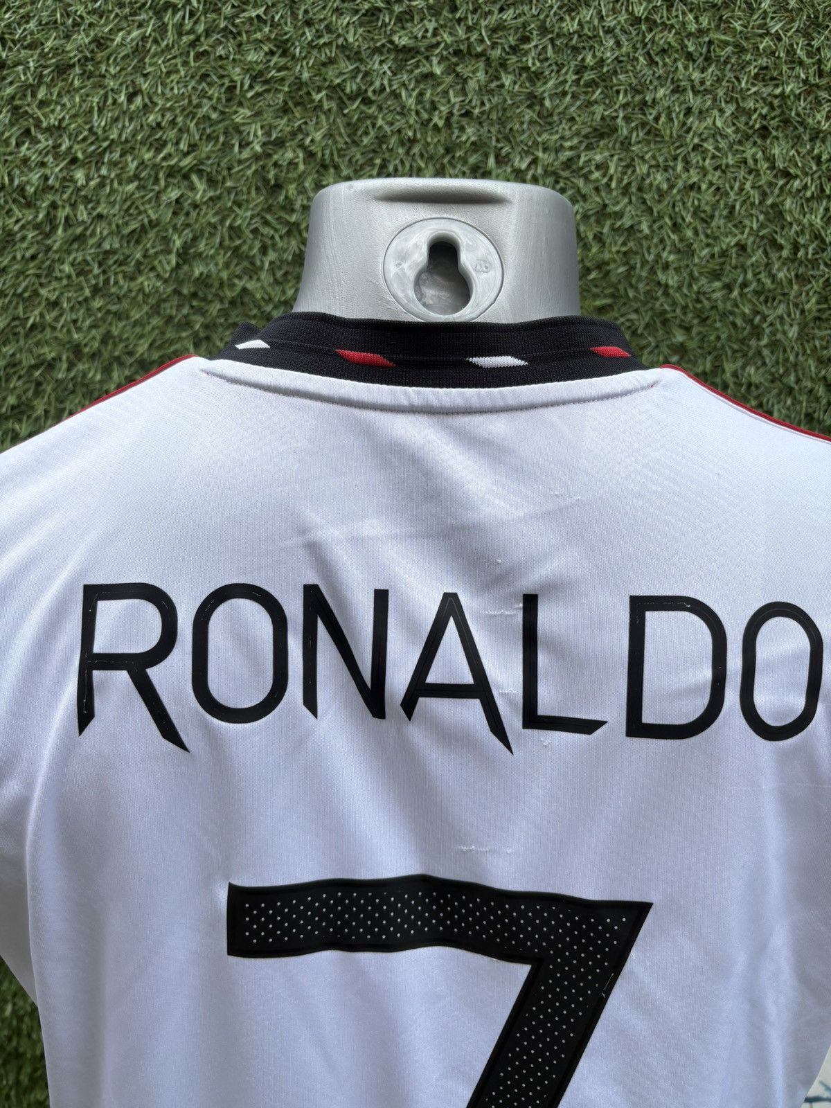 Adidas Jetsey ronaldo manchester united Size US S / EU 44-46 / 1 - 5 Thumbnail