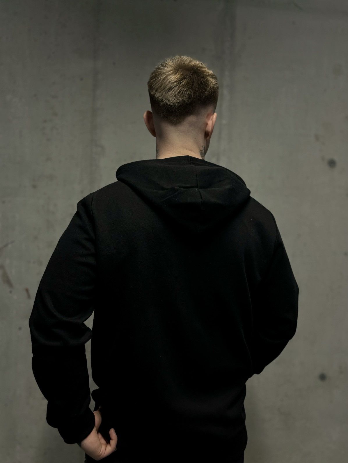 Other COZY HOODIE - BLACK Size US L / EU 52-54 / 3 - 4 Thumbnail