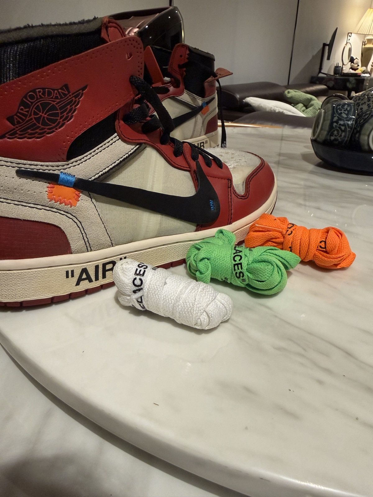 Jordan Brand × Off-White Jordan 1 Off-White Chicago Size US 9.5 / EU 42-43 - 8 Thumbnail
