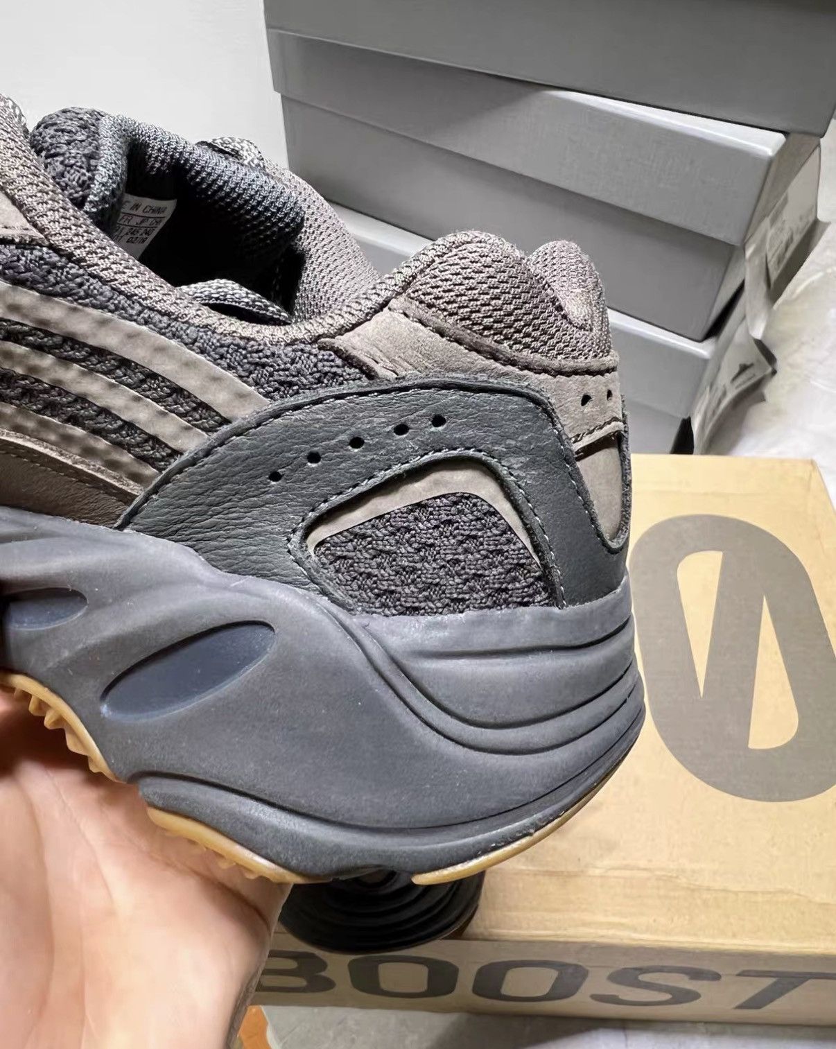 Yeezy Yeezy 700 Crystal Clear J42 Size US 6.5 / IT 36.5 - 8 Thumbnail
