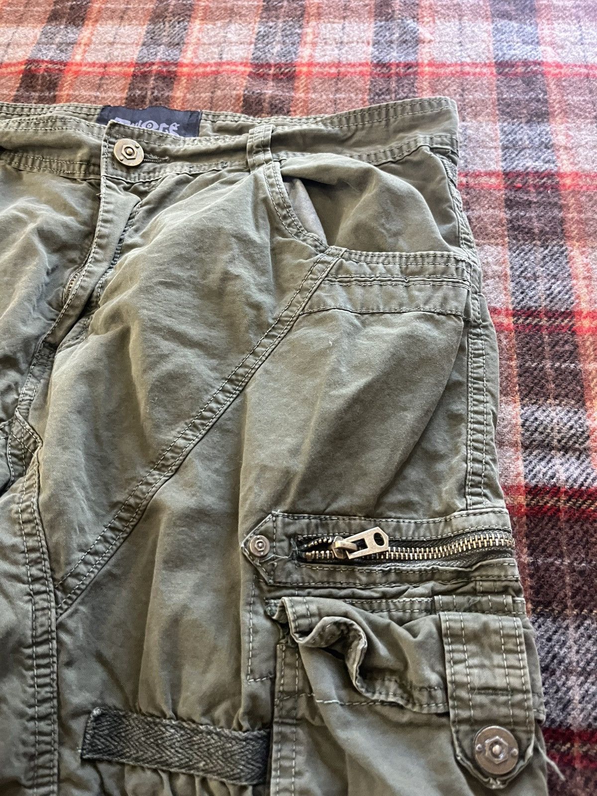 Waste(twice) Y2K 2000’s Twoce Multipocet Military Grunge Wear shorts 36 Size US 36 / EU 52 - 5 Thumbnail