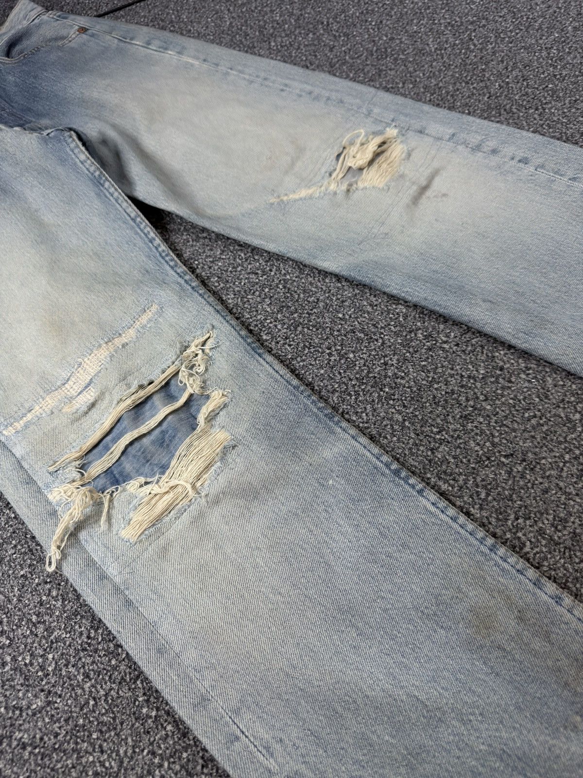 Levi's Vintage Clothing Vintage Levi’s 501 USA 90s Distressed Fade Denim Size US 29 - 5 Thumbnail