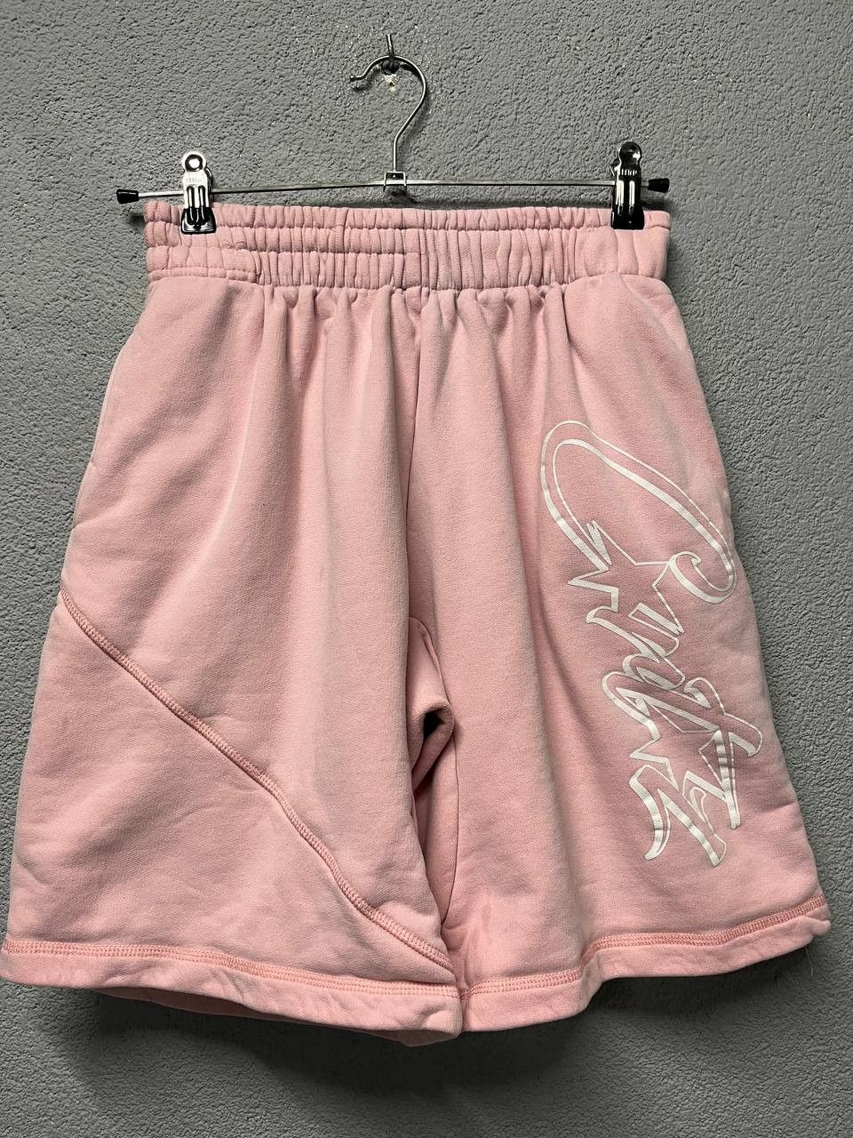 Corteiz Corteiz womens pink sweat shorts XL Size 40" / US 18 - 1 Thumbnail