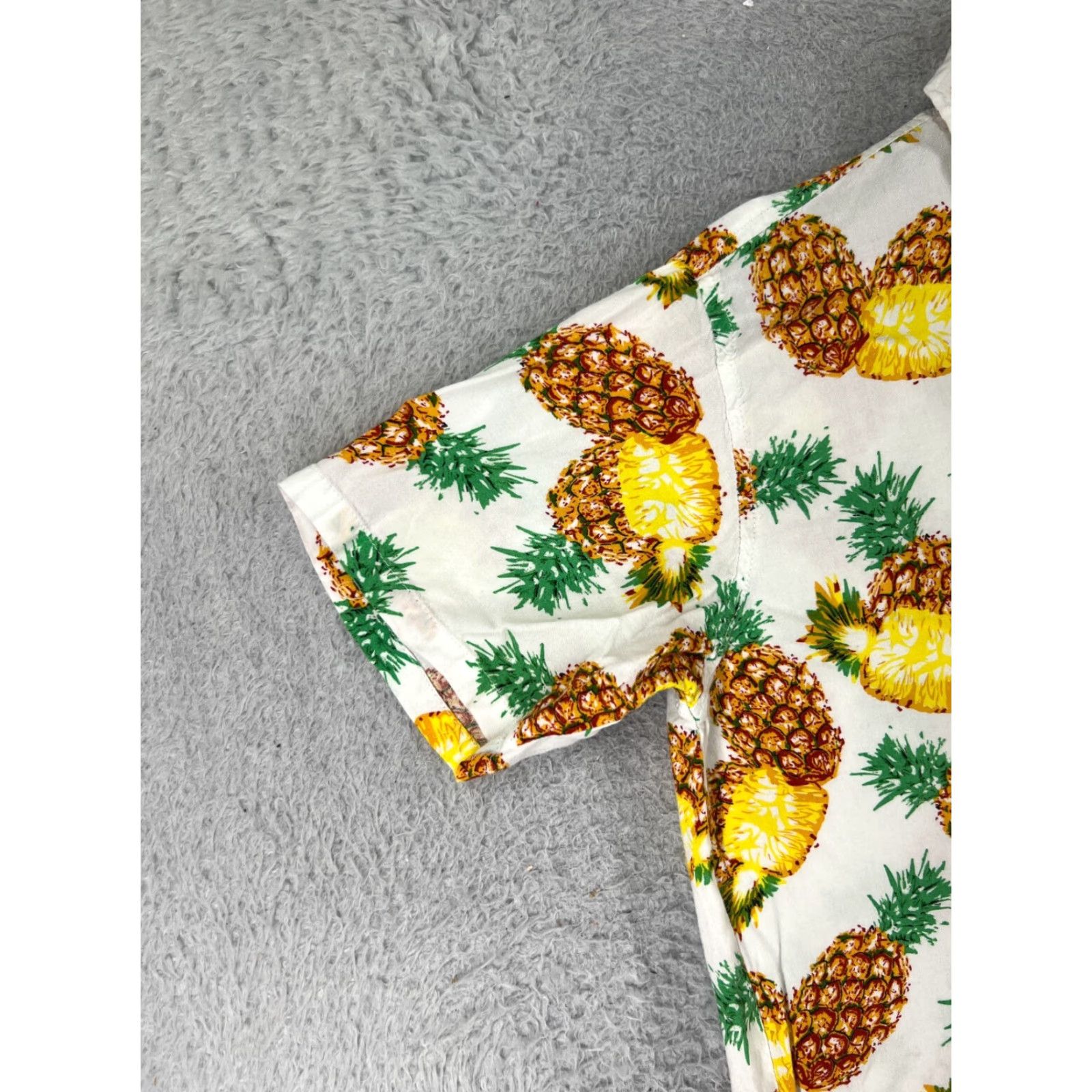 Vintage VINTAGE Hawiian Shirt Mens Small White Pineapple All Over Print Button Up 100% Cotton Size US S / EU 44-46 / 1 - 5 Thumbnail