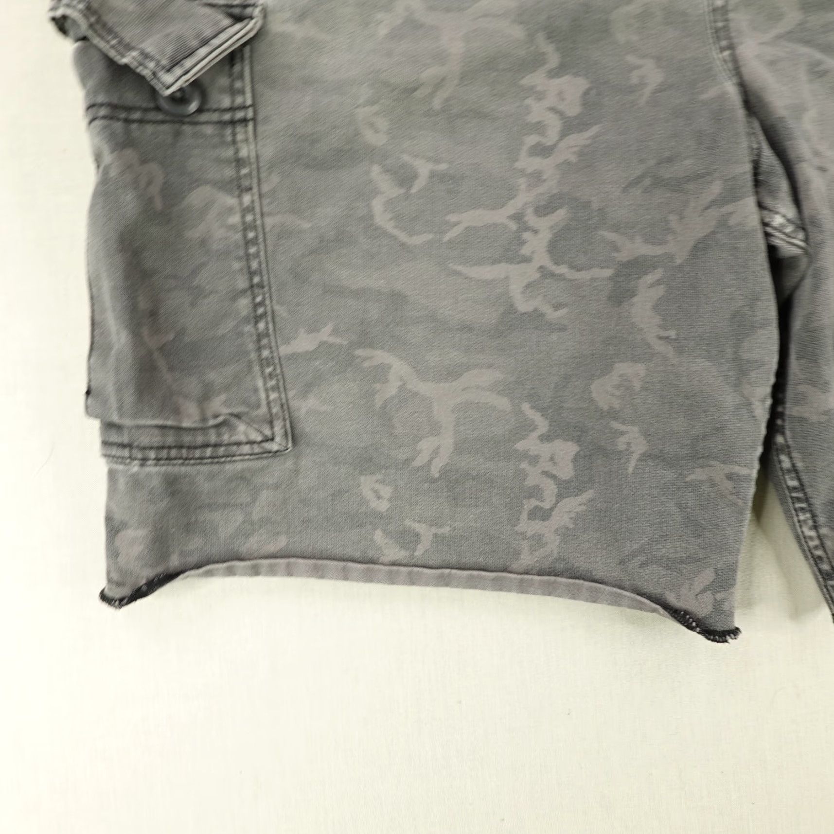 Nike Nike SB Shorts Mens 40 Gray Camouflage Cargo Skater Baggy Size US 42 / EU 58 - 4 Thumbnail