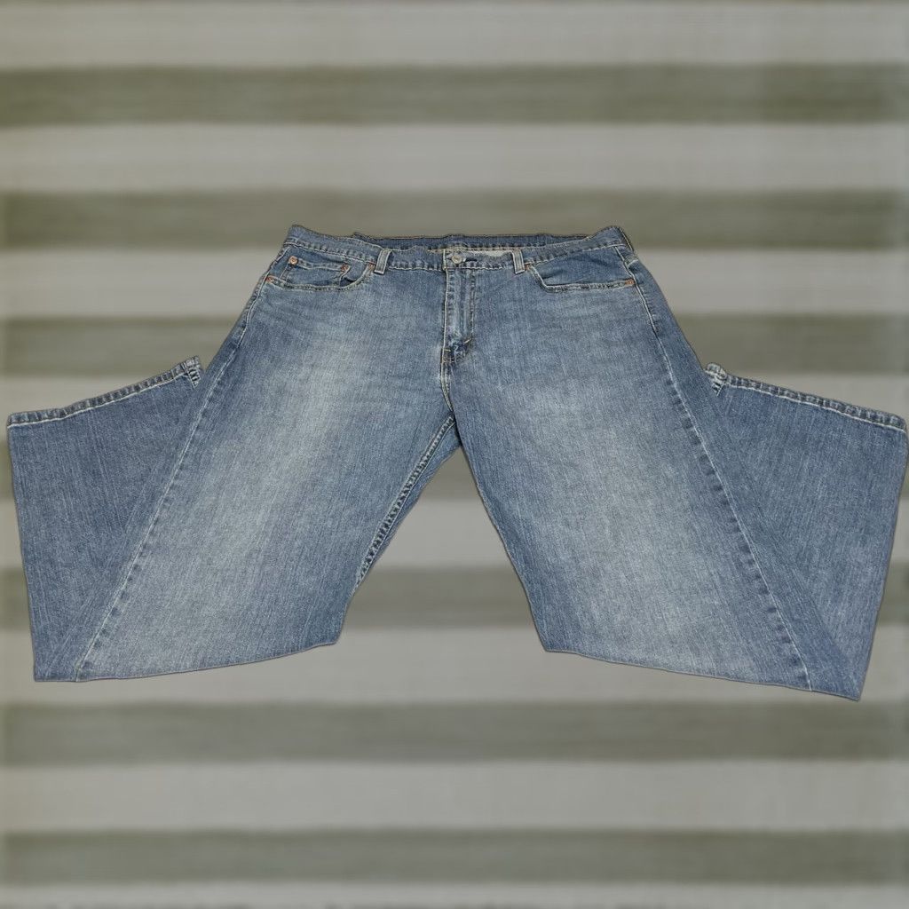 Levi's Levi's 569 Jeans Men 38x32 5-Pocket Relaxed Straight Medium Wash Denim Blue Jeans USA 500 Series Men Reg. XS? Size US 38 / EU 54 - 1 Thumbnail
