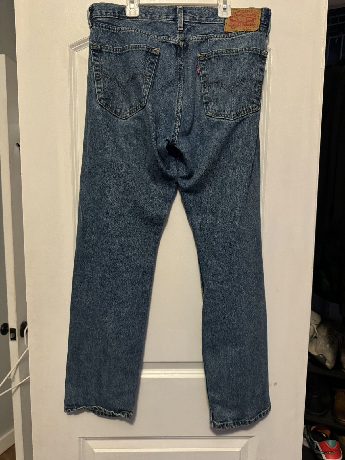 Levi's Levi’s 505 Medium Wash Blue Jeans Size US 34 / EU 50 - 2 Thumbnail