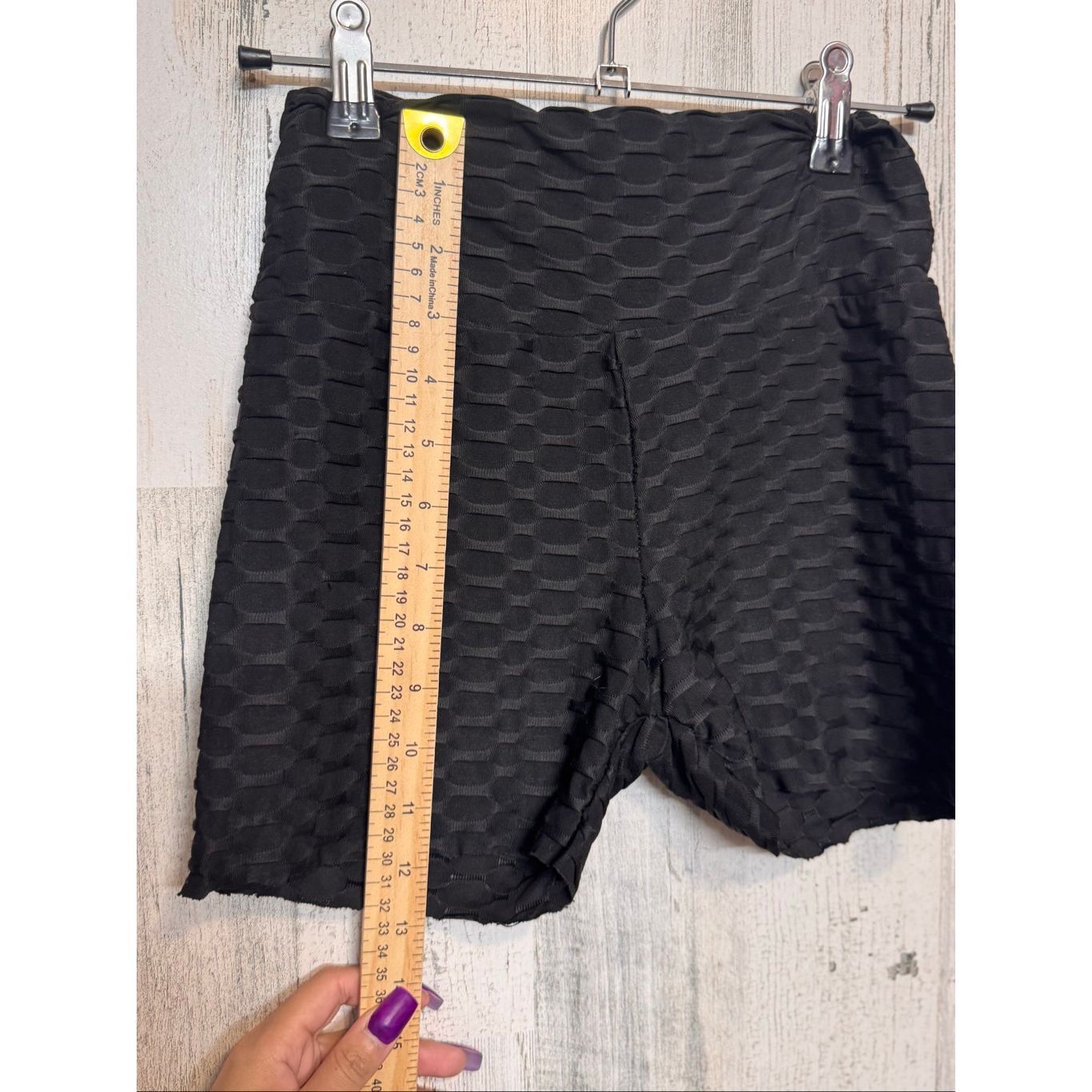 Other Black Textured Scrunch Booty Shorts | Size Small Size 26" / US 2 / IT 38 - 3 Thumbnail
