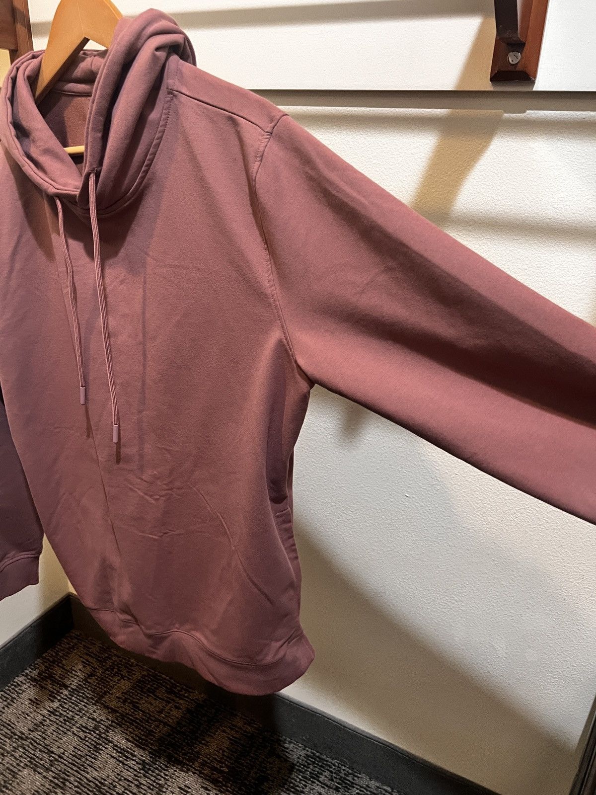 Cuts Cuts Split-Hem Hoodie – Rose Clay (L) Size US L / EU 52-54 / 3 - 4 Thumbnail