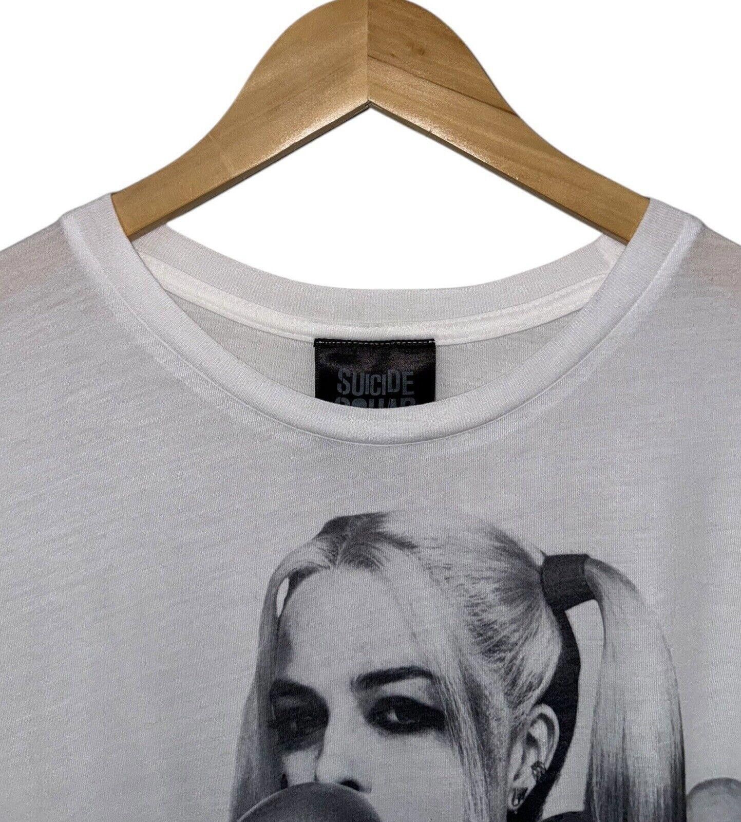 Designer Suicide Squad Harley Quinn Bubble Gum Big Print Shirt Sz L Size US L / EU 52-54 / 3 - 3 Thumbnail