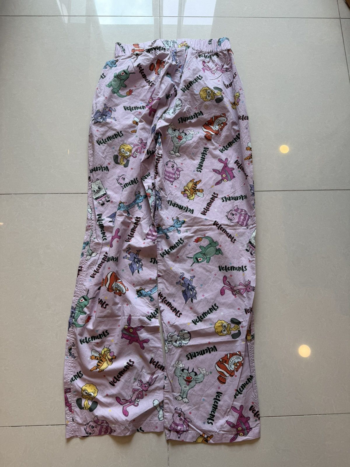 Vetements VETEMENTS COMIC MEME PANTS Size US 34 / EU 50 - 3 Thumbnail