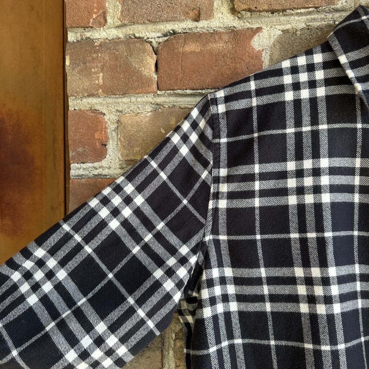 Burberry Vintage Burberry London Flannel Nova Check Shirt Button Up M Size M / US 6-8 / IT 42-44 - 13 Thumbnail
