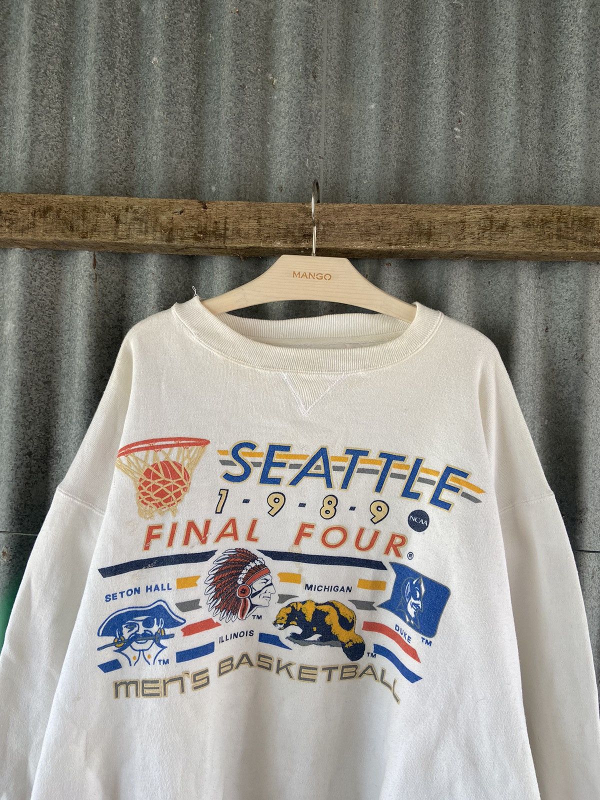Vintage RARE❤️‍🔥 1990s SEATLE FINAL FOUR SWEATSHIRTS Size US XL / EU 56 / 4 - 2 Thumbnail