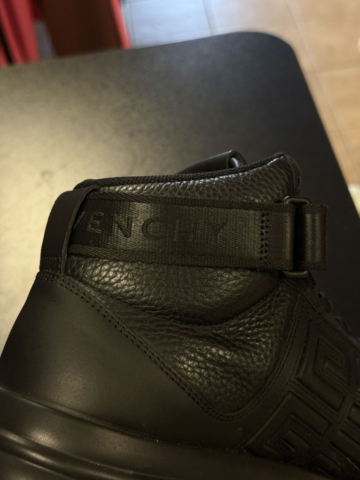 Versace Black Versace High Top Size 41EU/8US Black Leather 🧼 Size US 8 / EU 41 - 11 Thumbnail