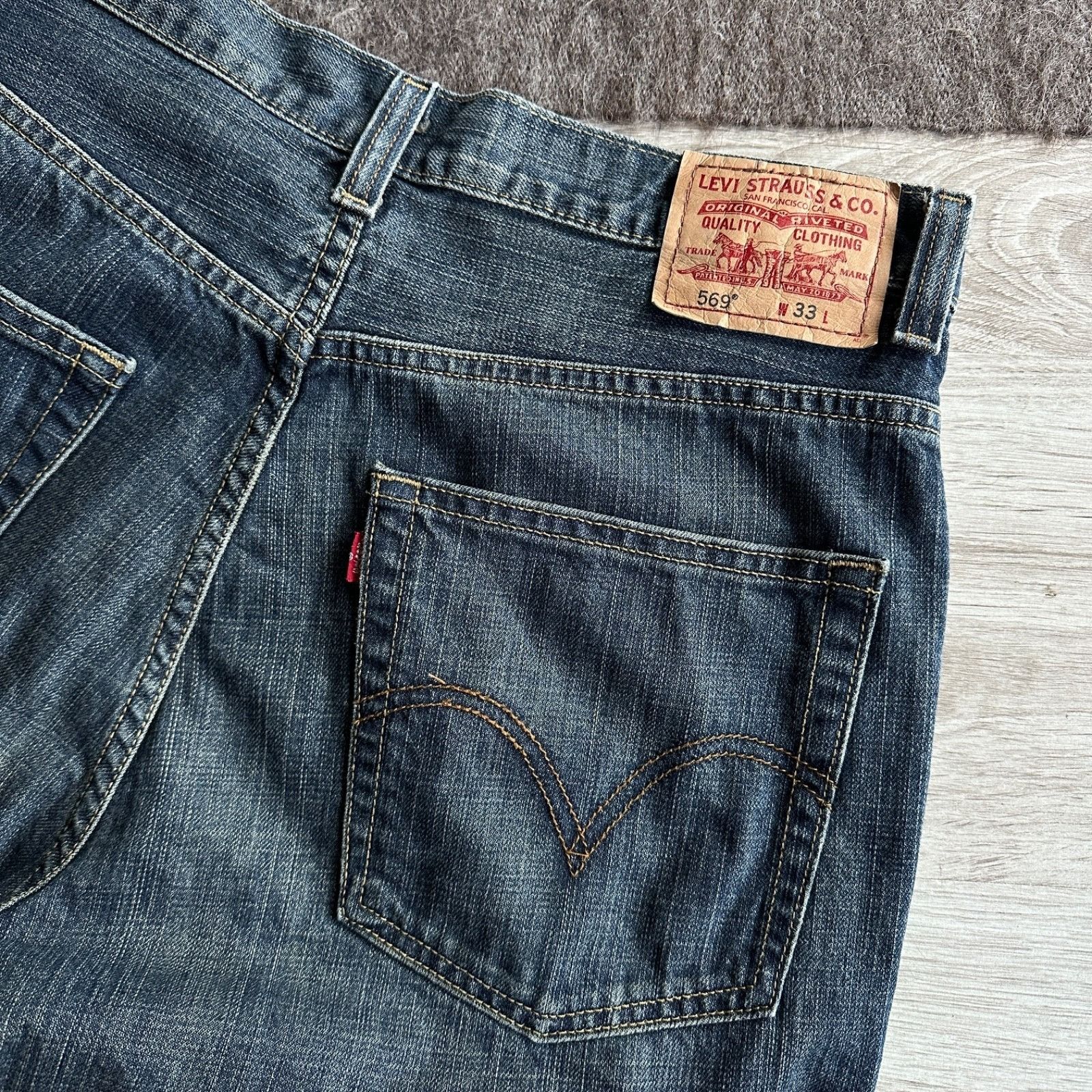 Levi's Levi's 569 Loose Fit Jean Shorts 90s Y2K Denim 9506AC Size US 36 / EU 52 - 2 Thumbnail
