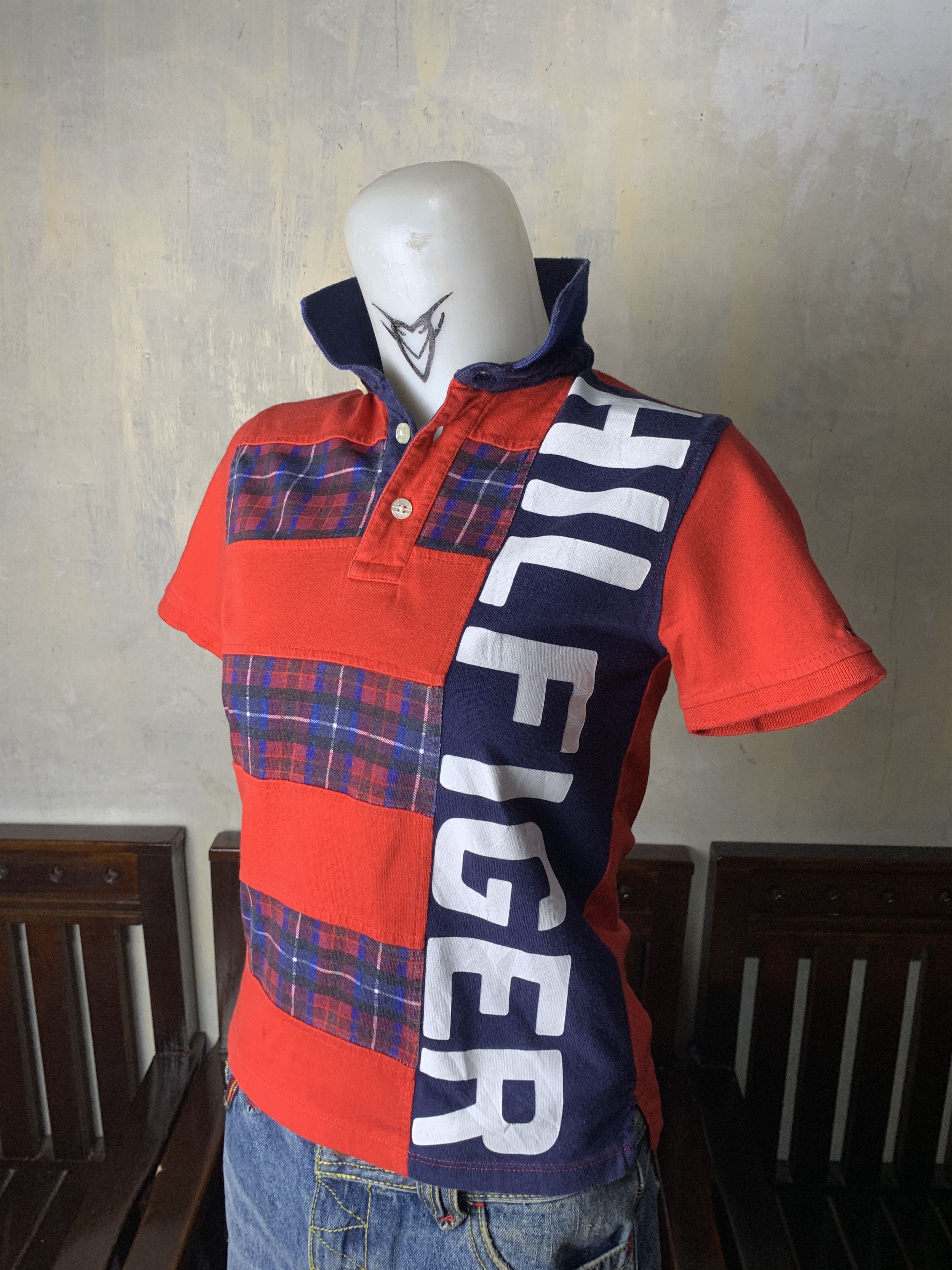 Tommy Hilfiger Tommy Hilfiger Red Patchwork Spell out Baby Polo (XS) Size XS / US 0-2 / IT 36-38 - 2 Thumbnail