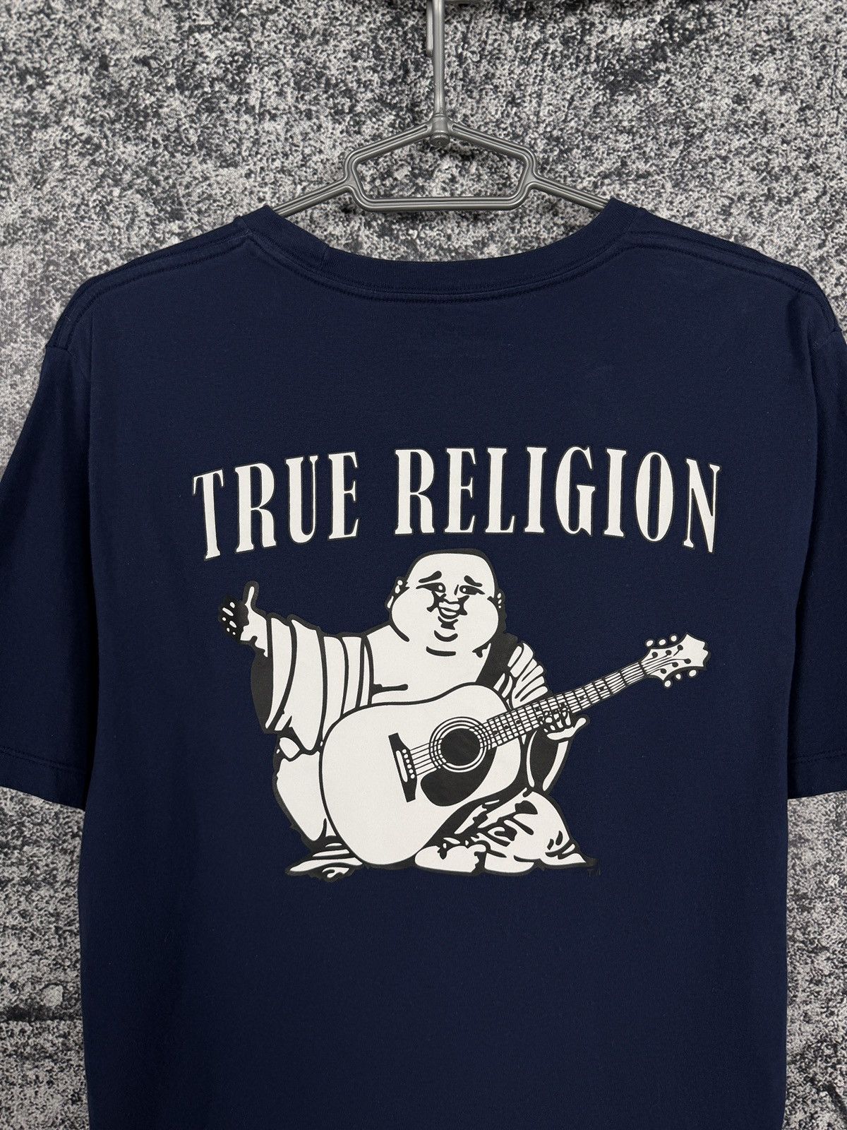 True Religion True Religion Short Sleeve Tee Buddha Craphic Logo Size L Size US L / EU 52-54 / 3 - 14 Thumbnail