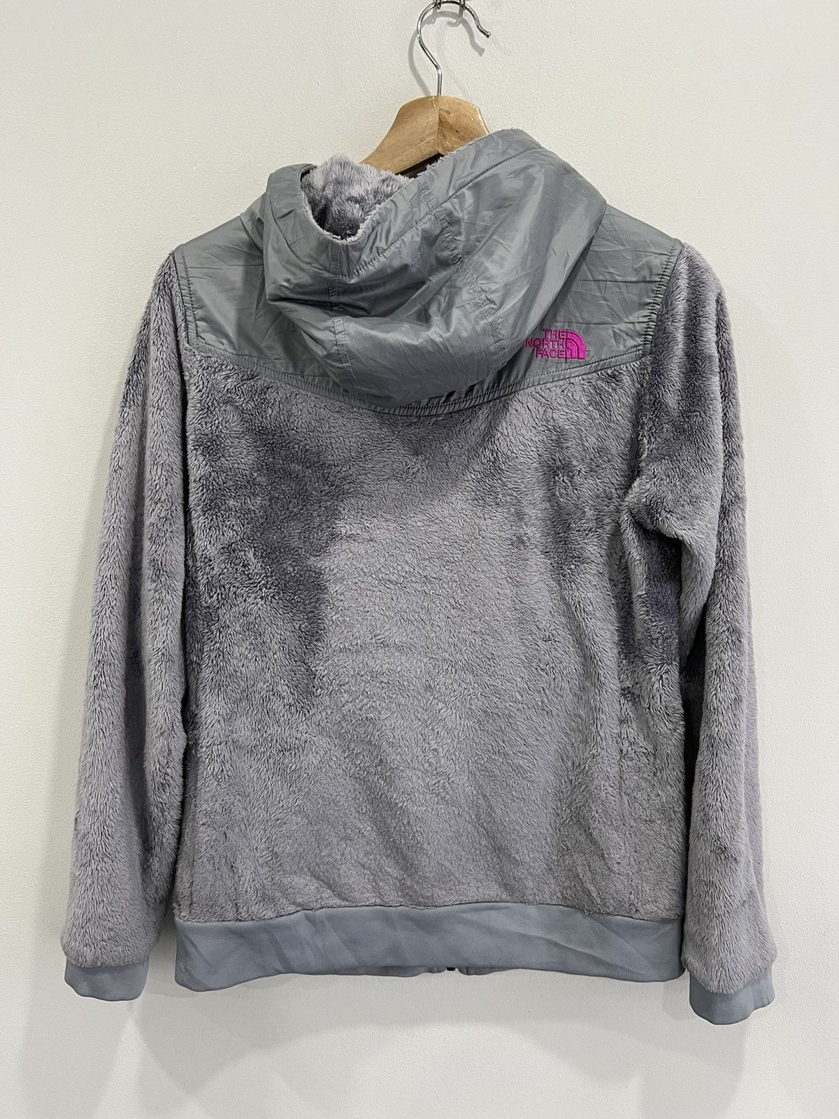 Vintage Vintage North Face Fleece sweater womens denali hooded Size US M / EU 48-50 / 2 - 4 Thumbnail