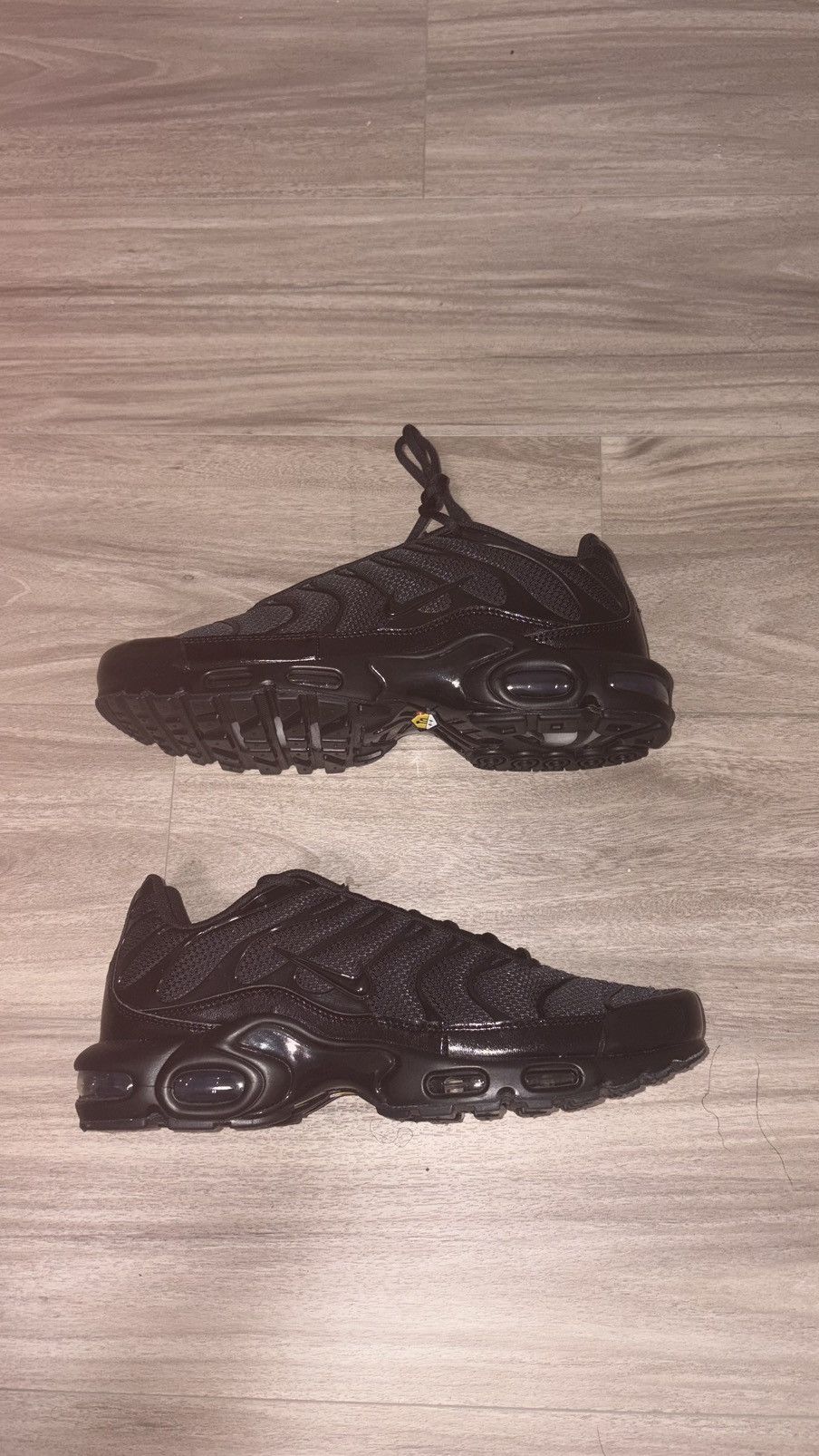Nike Nike Air Max plus all black Size US 11 / EU 44 - 1 Thumbnail