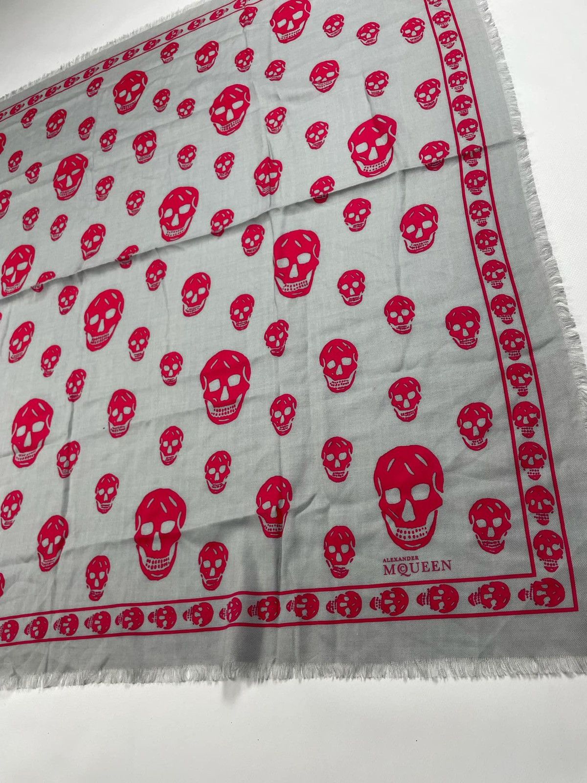 Alexander McQueen × Japanese Brand Alexander Mcqueen Vintage Scarf Skull Japan Size ONE SIZE - 5 Thumbnail