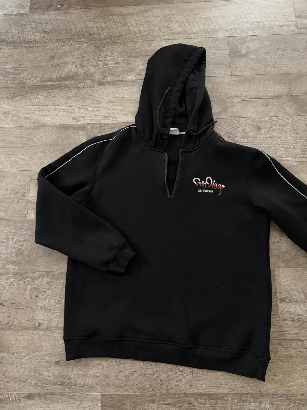 Other San Diego California Black Unisex Hoodie Size US L / EU 52-54 / 3 - 1 Thumbnail