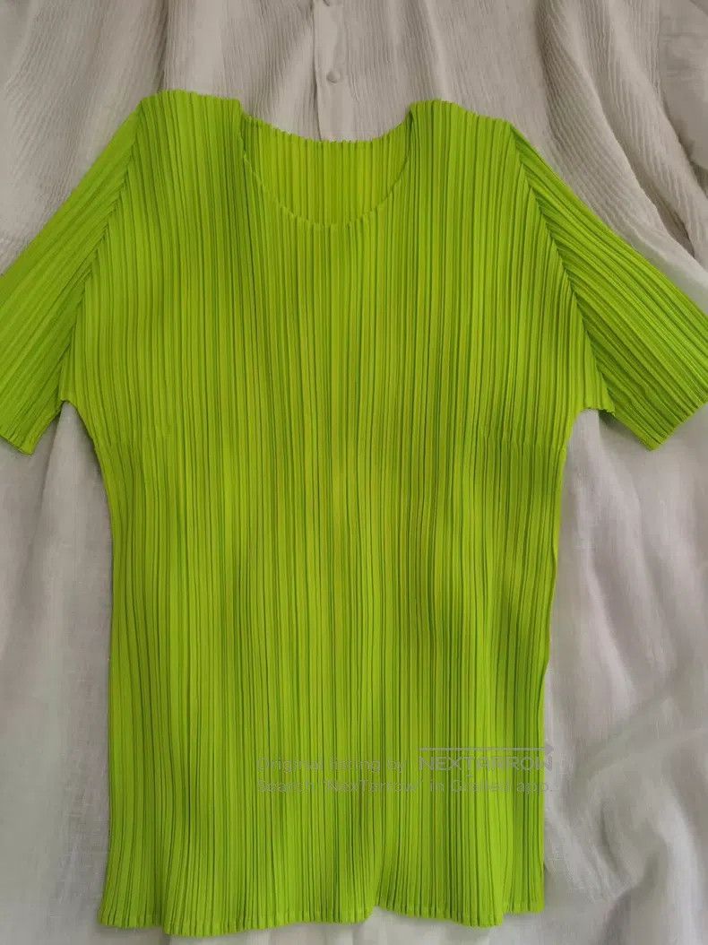Issey Miyake Issey Miyake Ruched Short Sleeve Top Size L / US 10 / IT 46 - 2 Thumbnail